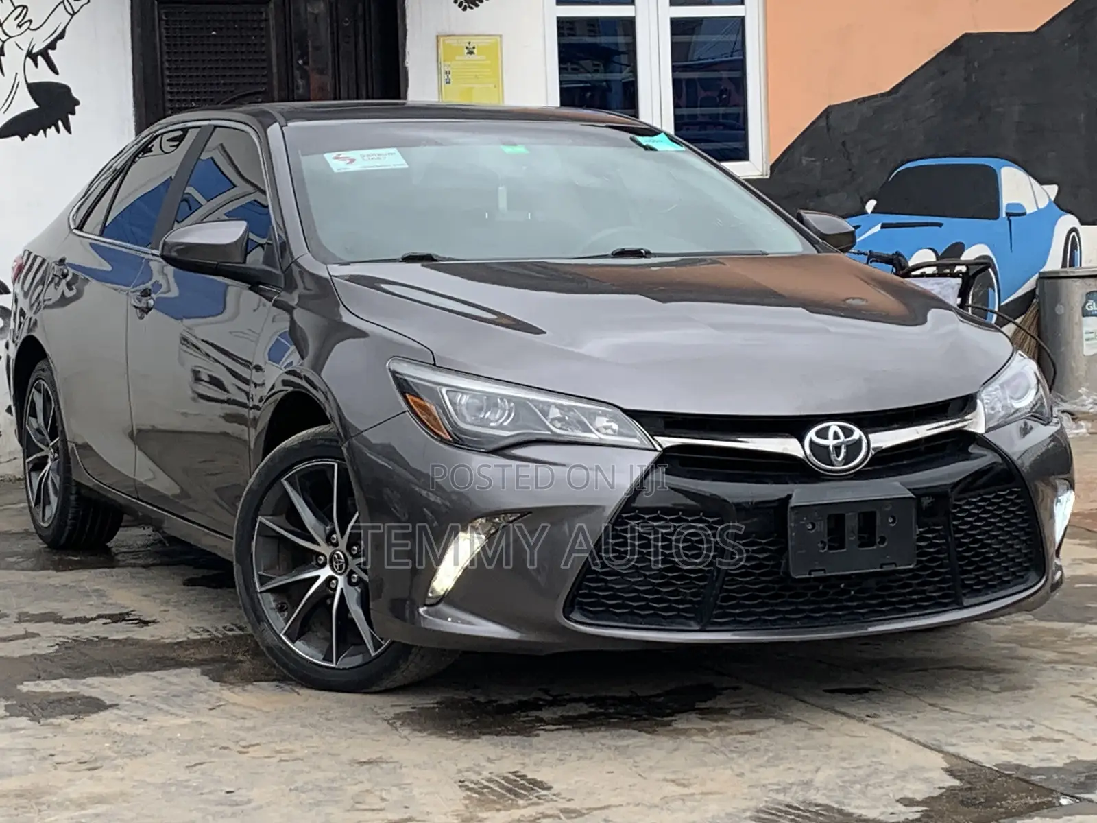 Toyota Camry XSE 4dr Sedan (3.5L 6cyl 6A) 2017 Gray