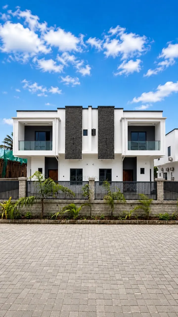 4bdrm House in Vgc Lekki Lagos for rent