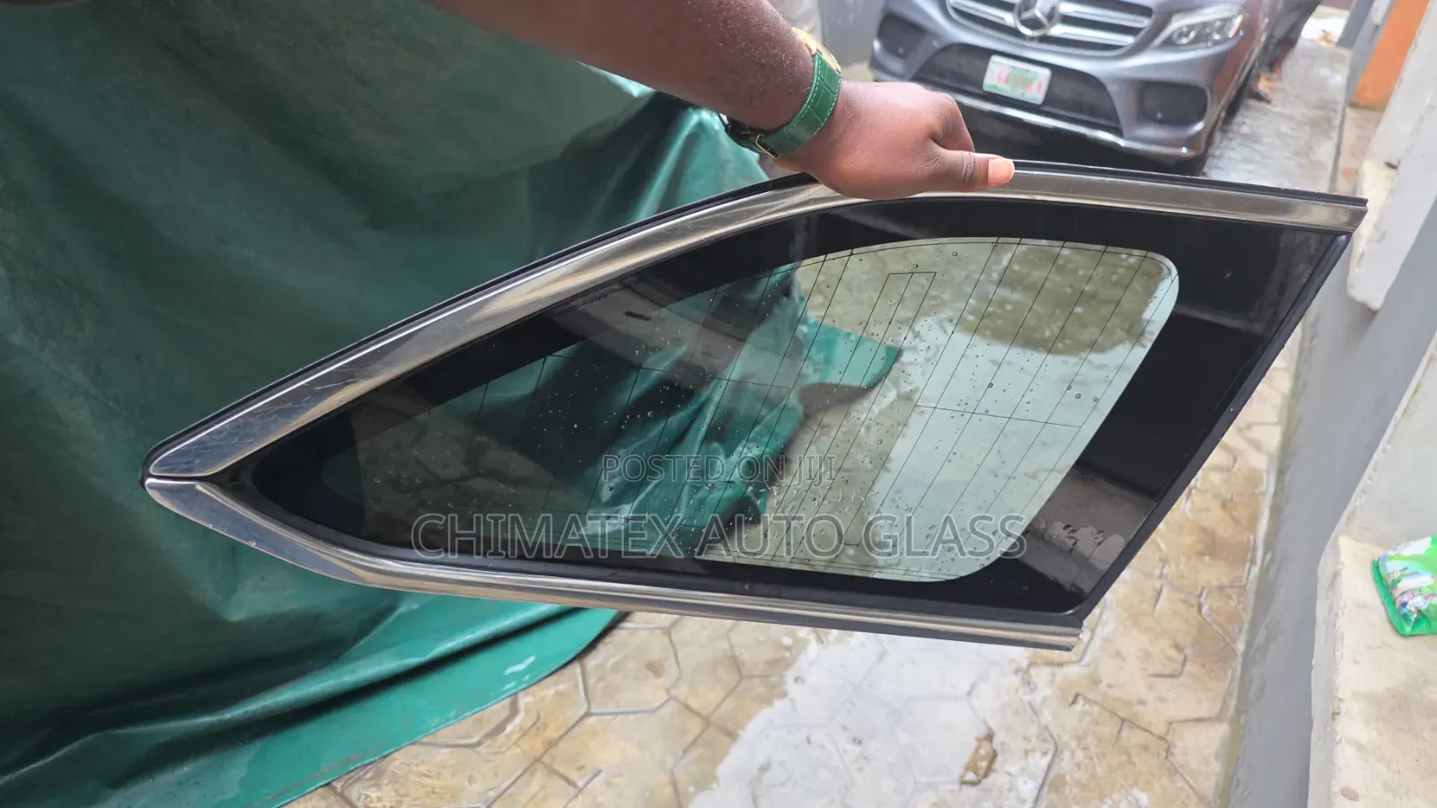 Highlander 2016 Rear Body With Crome Vent Glass Available at Chimatex