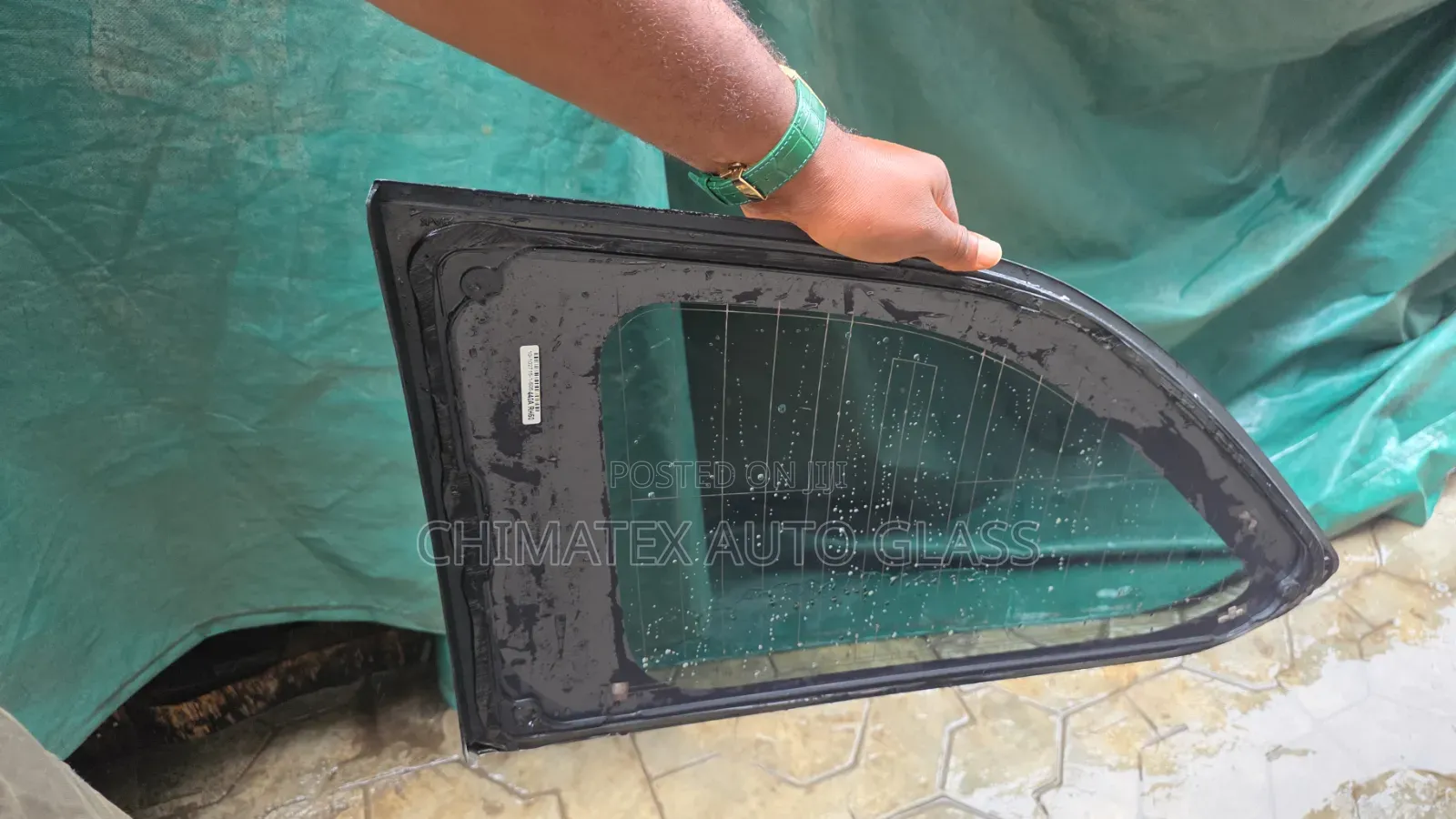 Highlander 2016 Rear Body With Crome Vent Glass Available at Chimatex
