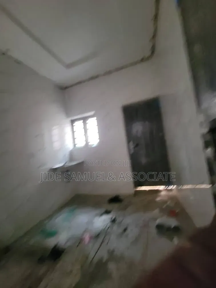 Furnished 3bdrm Bungalow in Ayobo for sale
