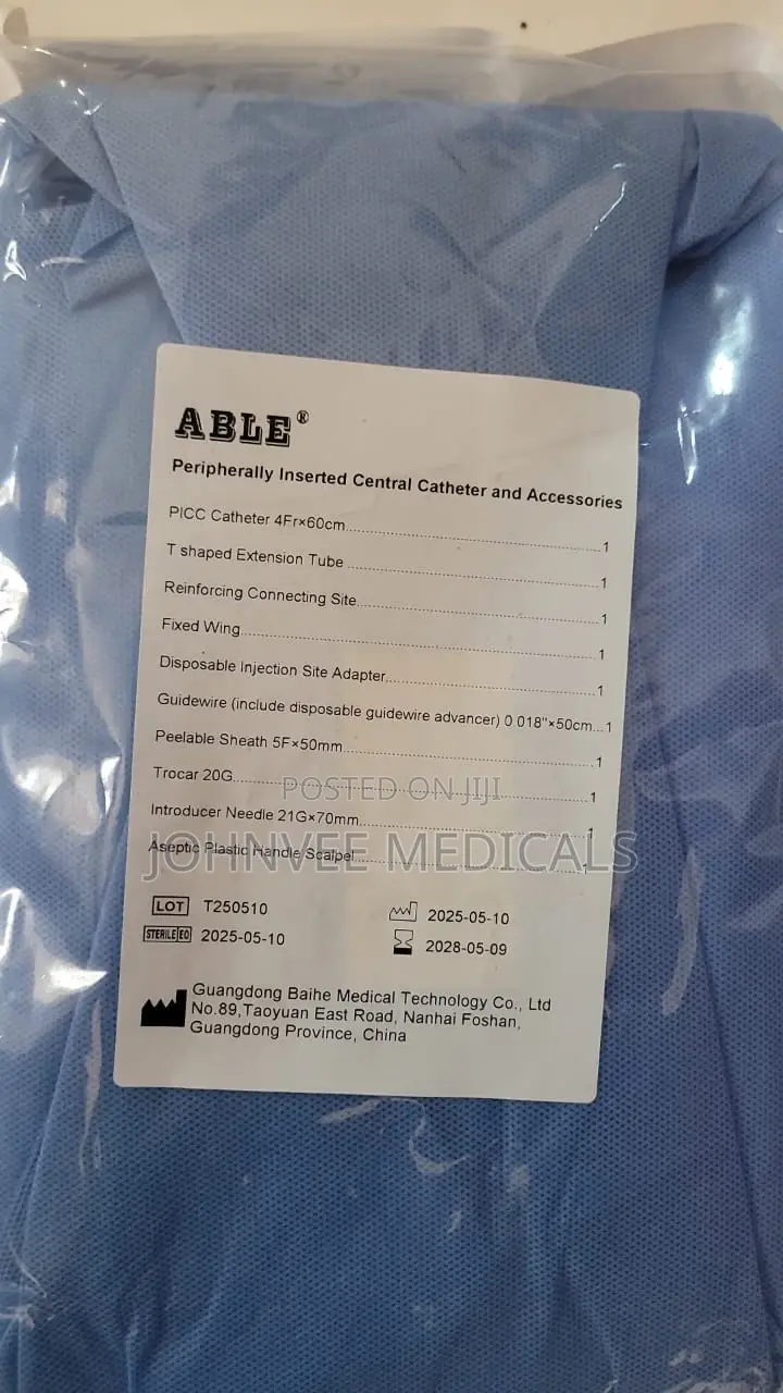 PICC (Peripheral Inserted Central Catheter)