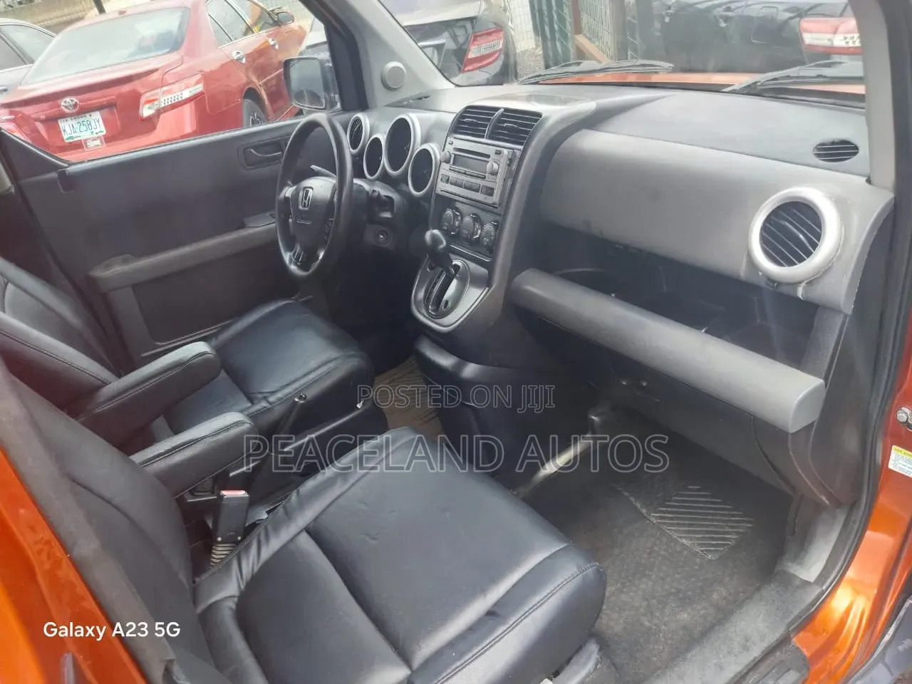 Honda Element LX Automatic 2005 Orange