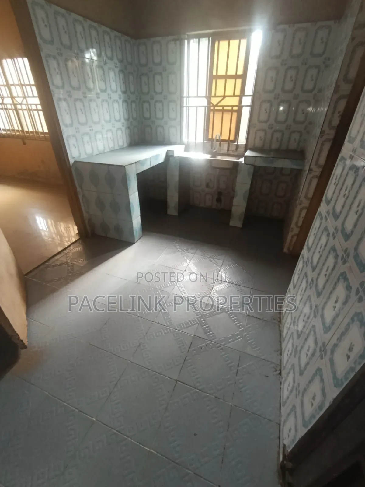 3bdrm Apartment in Ayobo for rent