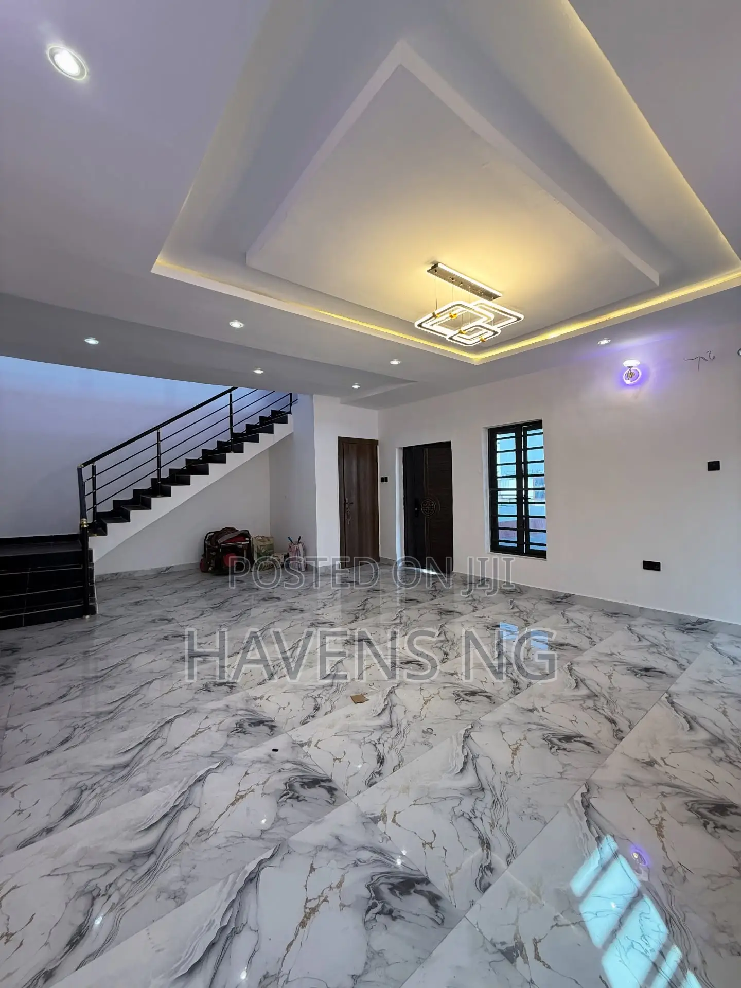 4bdrm Duplex in Lekki Phase 2 for sale