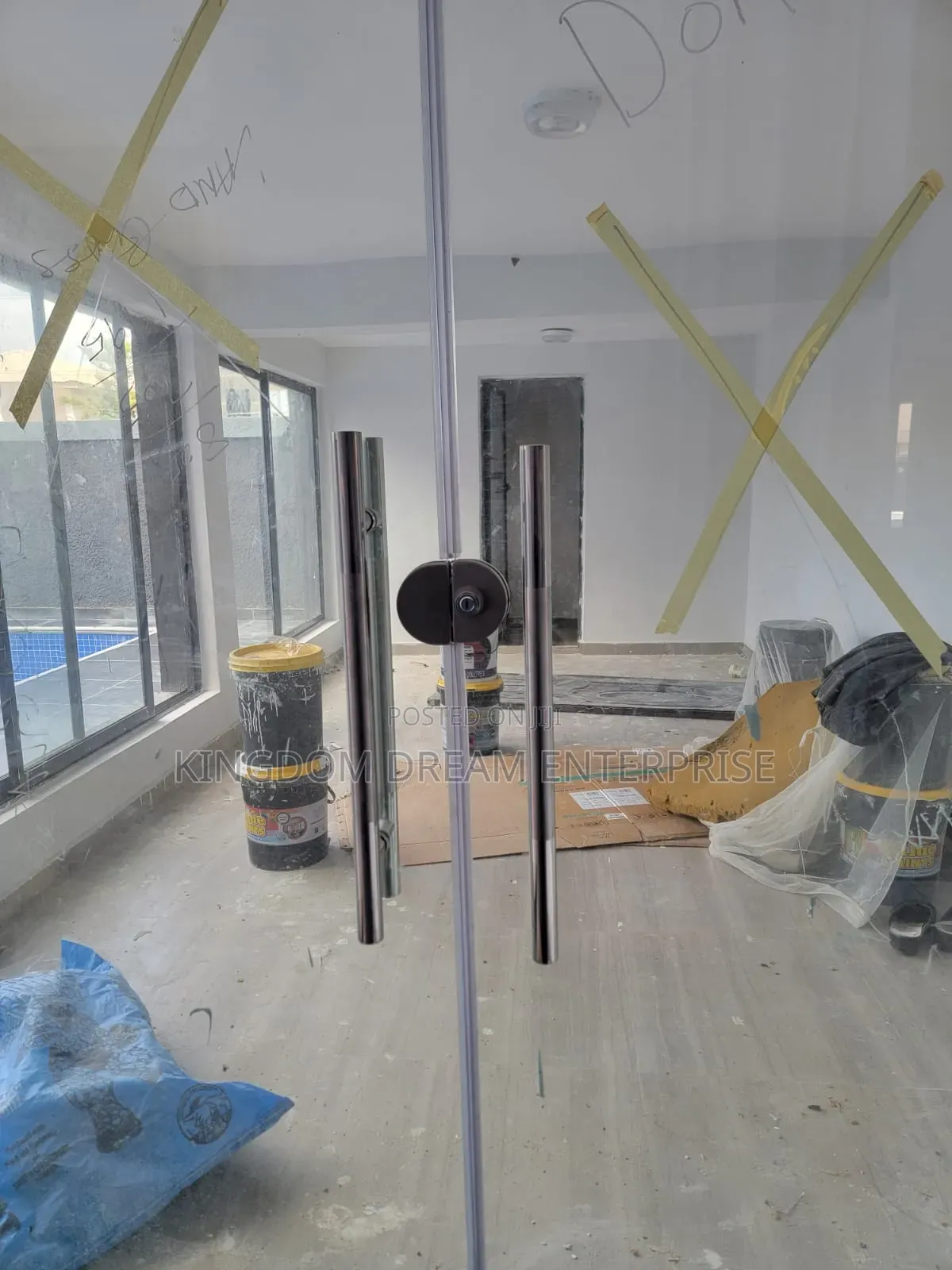 2bdrm Apartment in Lekki Phase 1 for rent