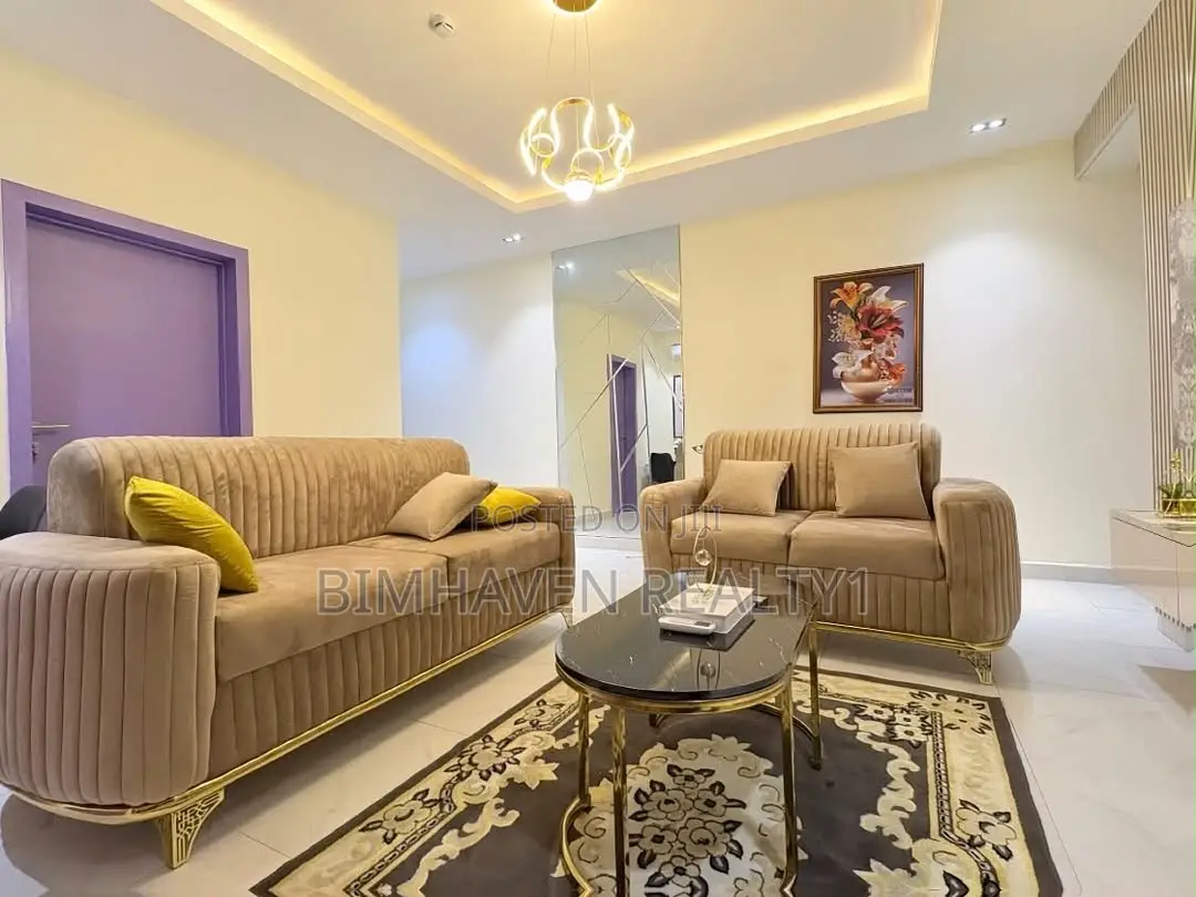 Premium Shortlet in Ikeja – Fast Wi-Fi, Smart TV Constant Power