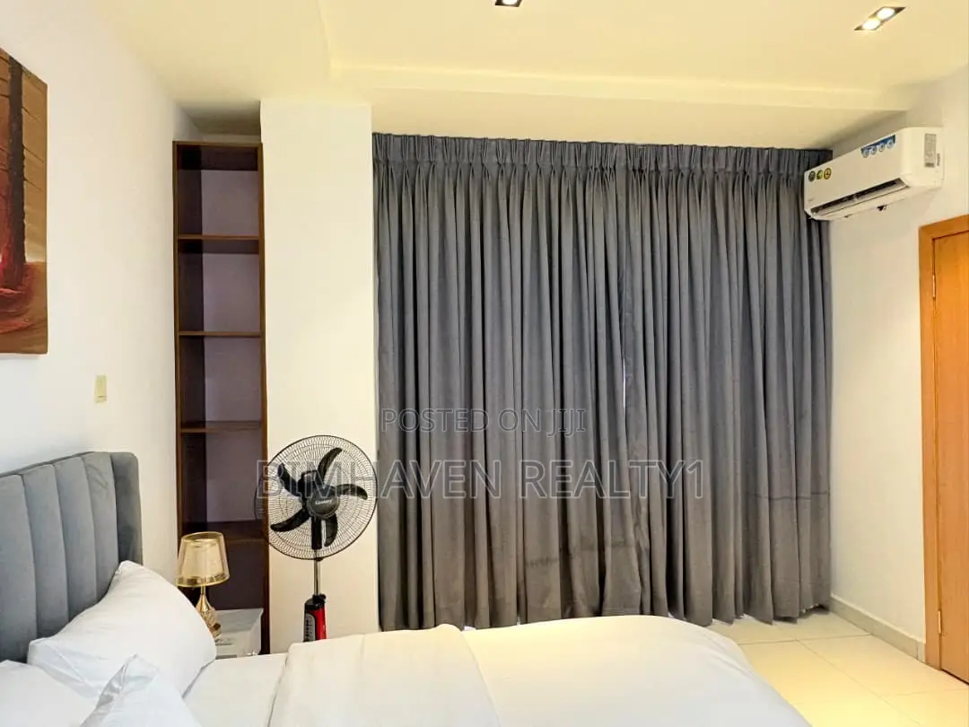 Premium Shortlet in Ikeja – Fast Wi-Fi, Smart TV Constant Power