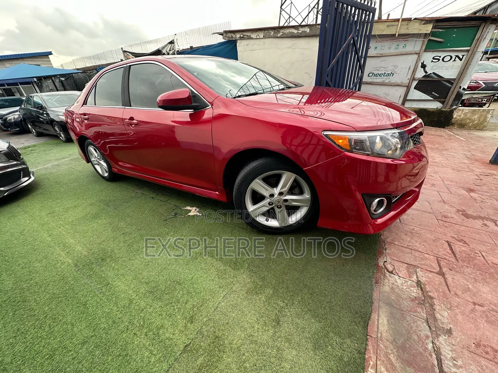 Toyota Camry SE 4dr Sedan (2.5L 4cyl 6A) 2013 Red