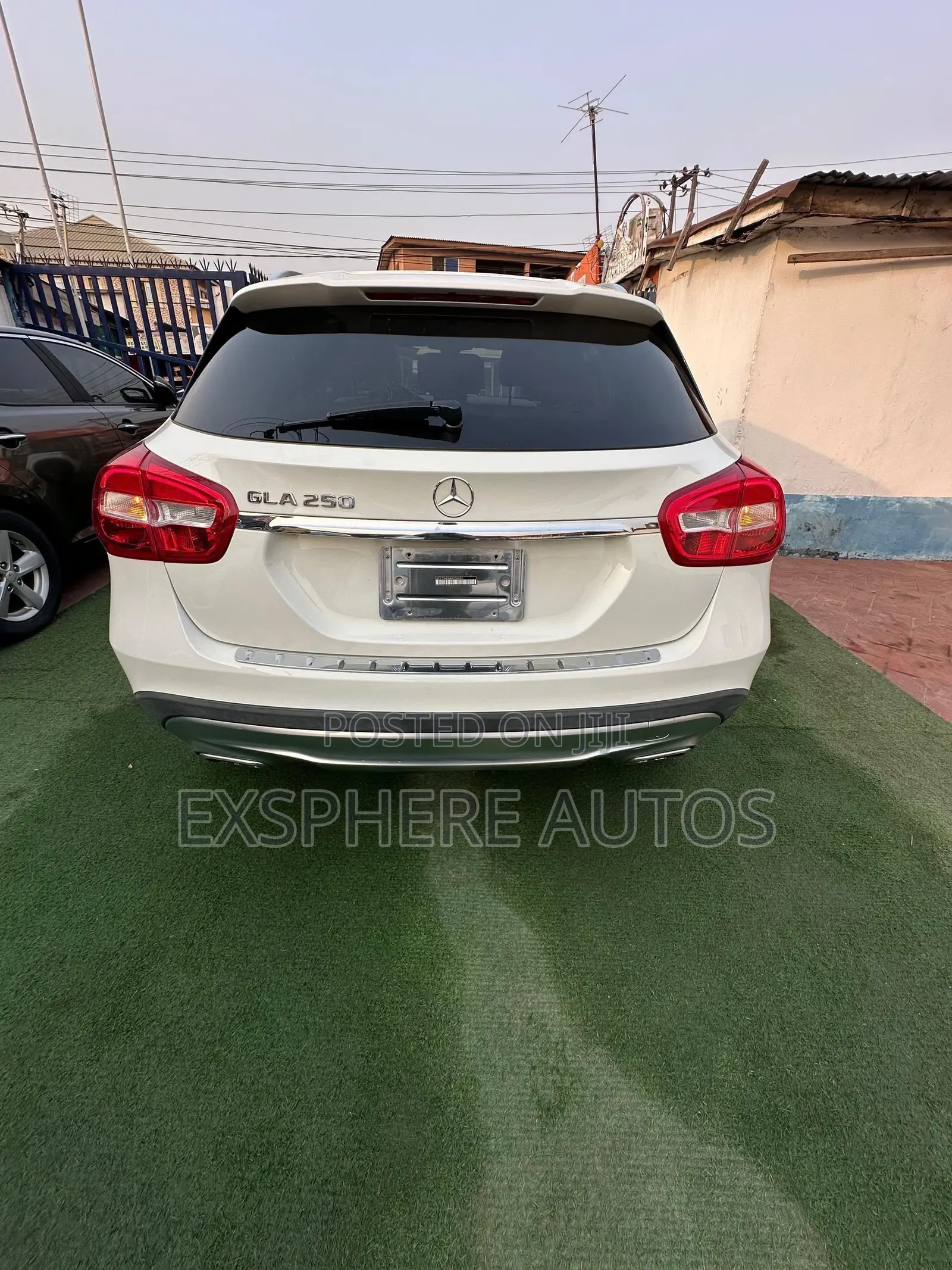 Mercedes-Benz GLA 250 2017 White