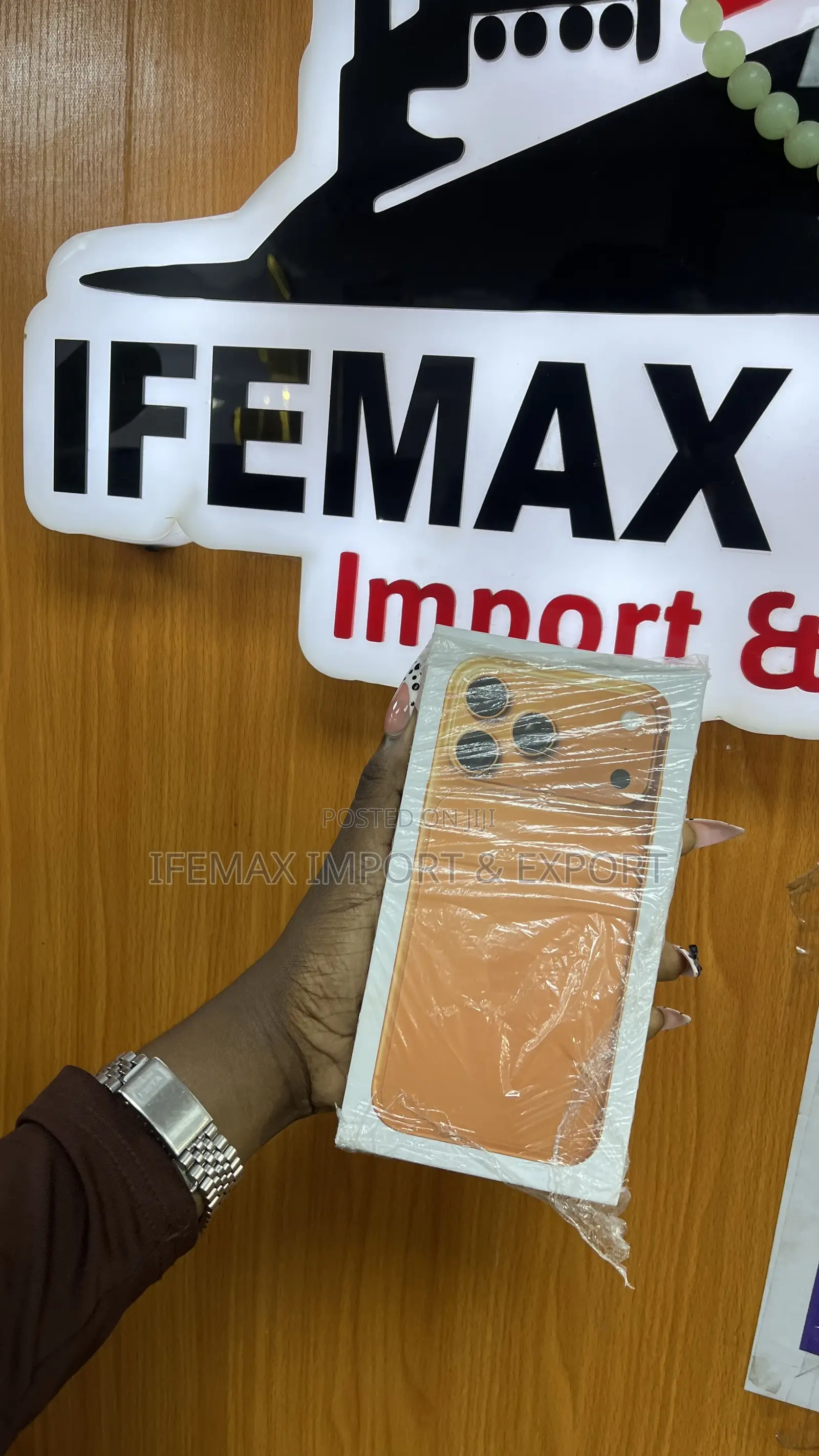 New Apple iPhone 17 Pro Max 256 GB Orange