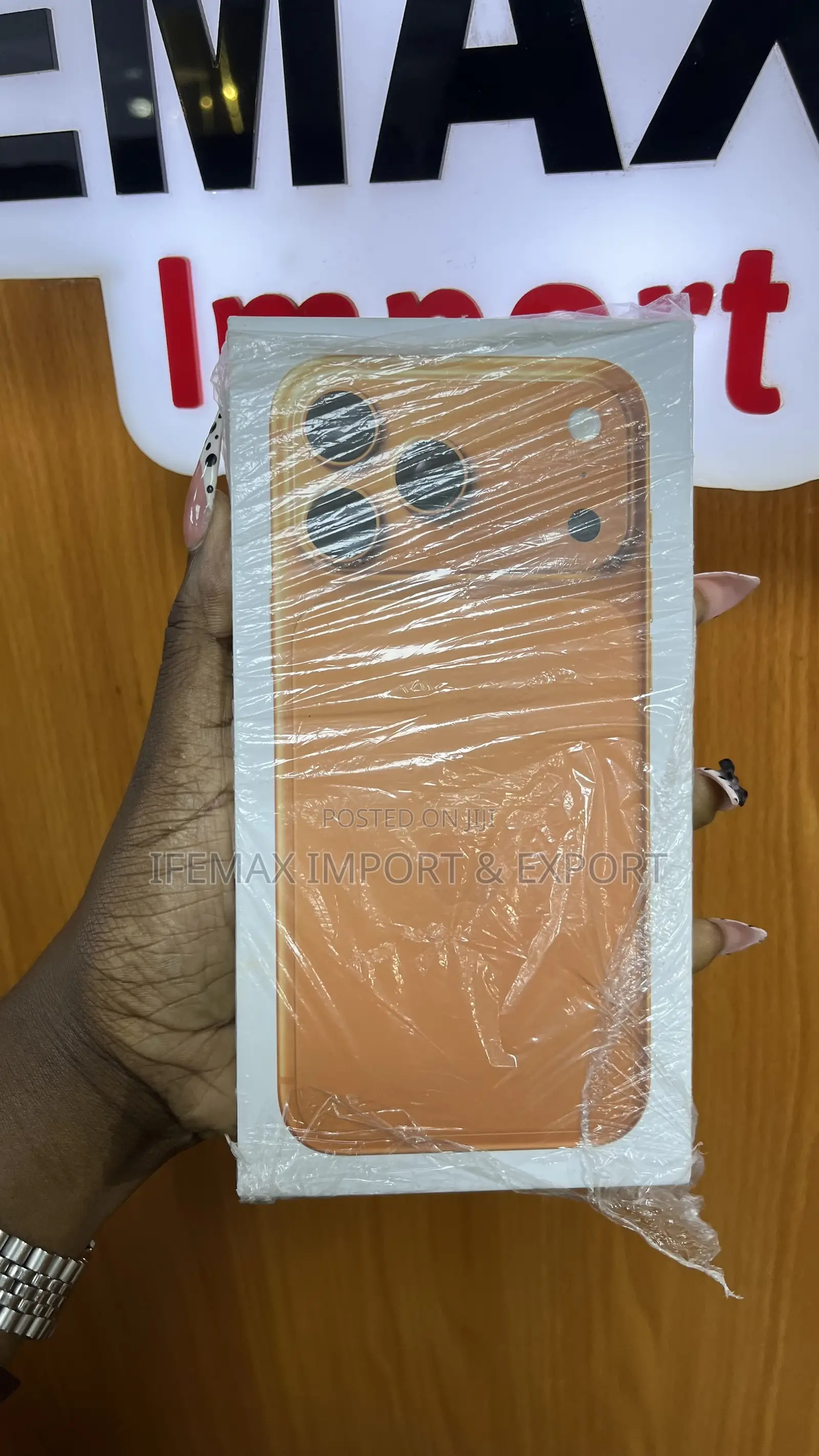 New Apple iPhone 17 Pro Max 256 GB Orange