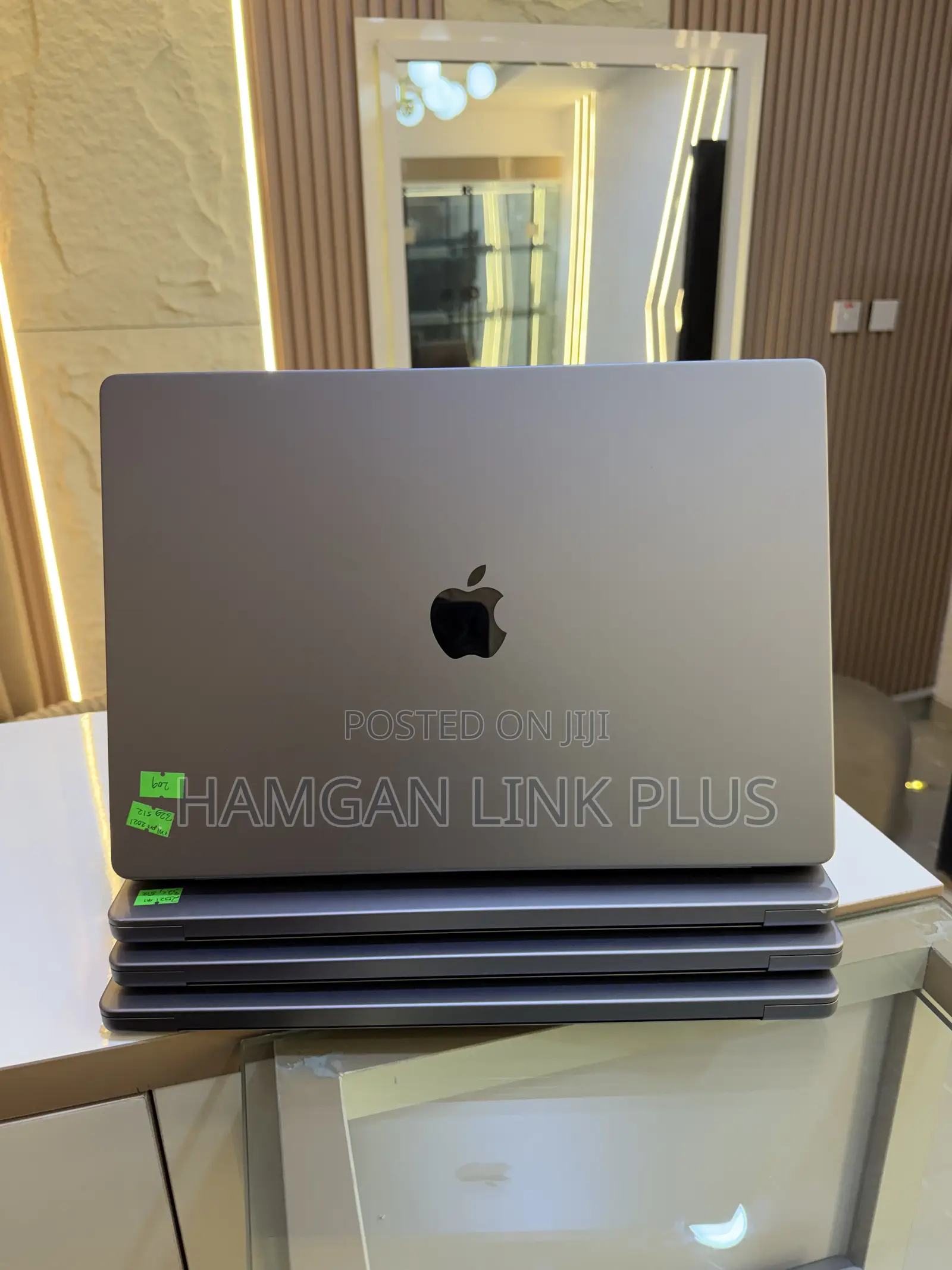 Laptop Apple MacBook Pro 2021 M1 32GB Apple M1 Pro SSD 512GB