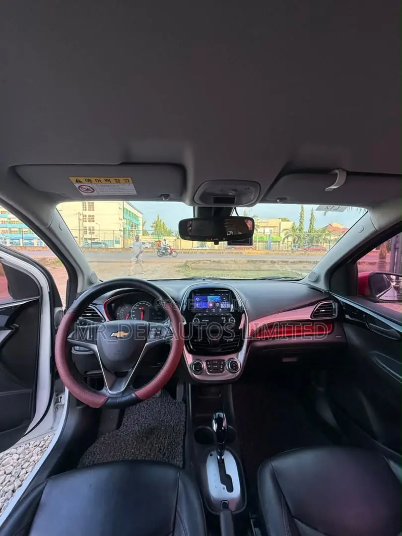 Chevrolet Spark 2016 White
