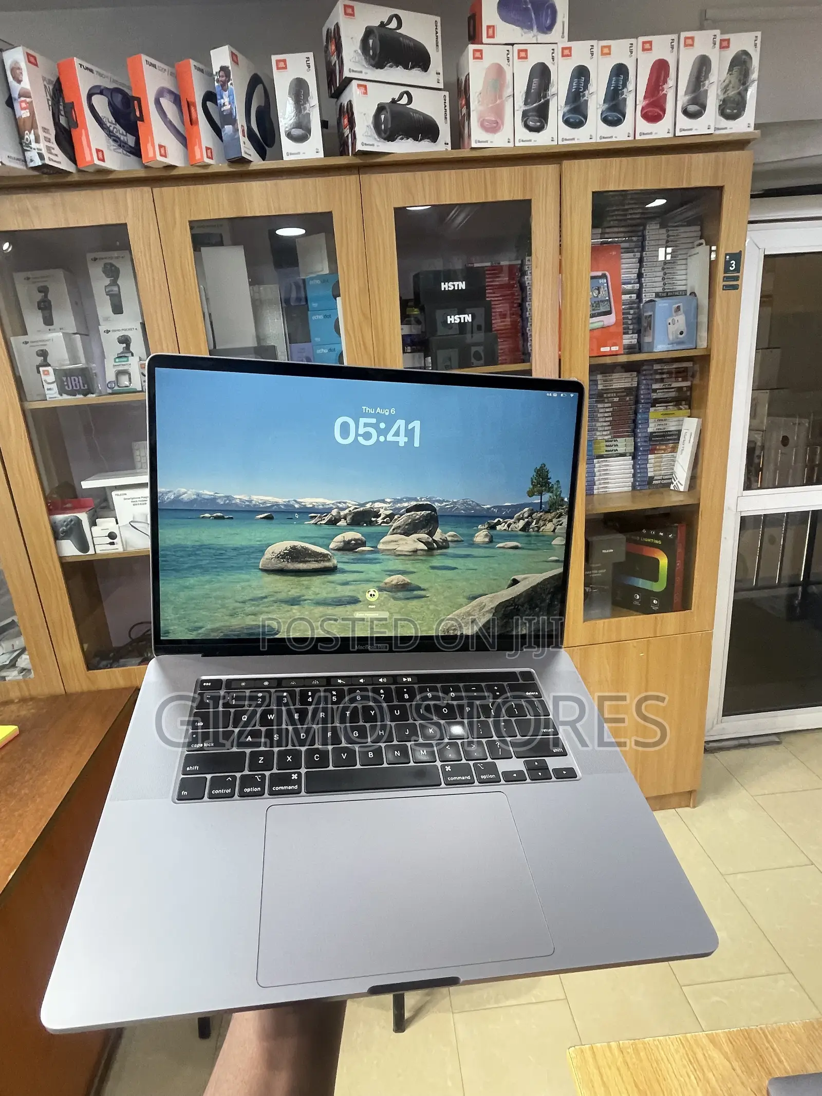 Laptop Apple MacBook Pro 2019 16GB Intel Core i7 SSD 512GB