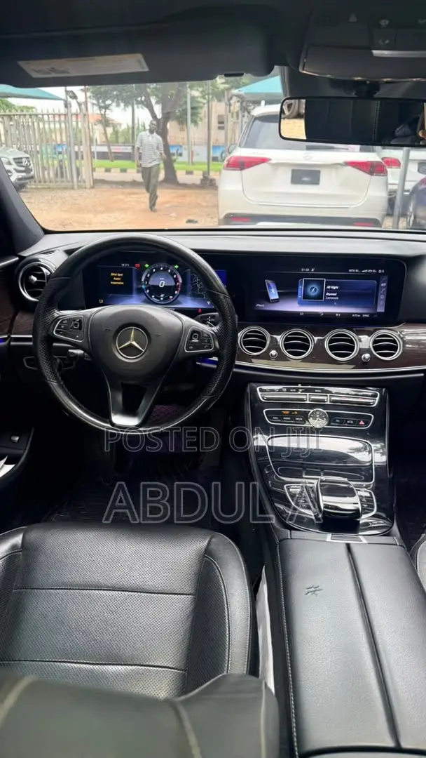 Mercedes-Benz E300 2018 Gray