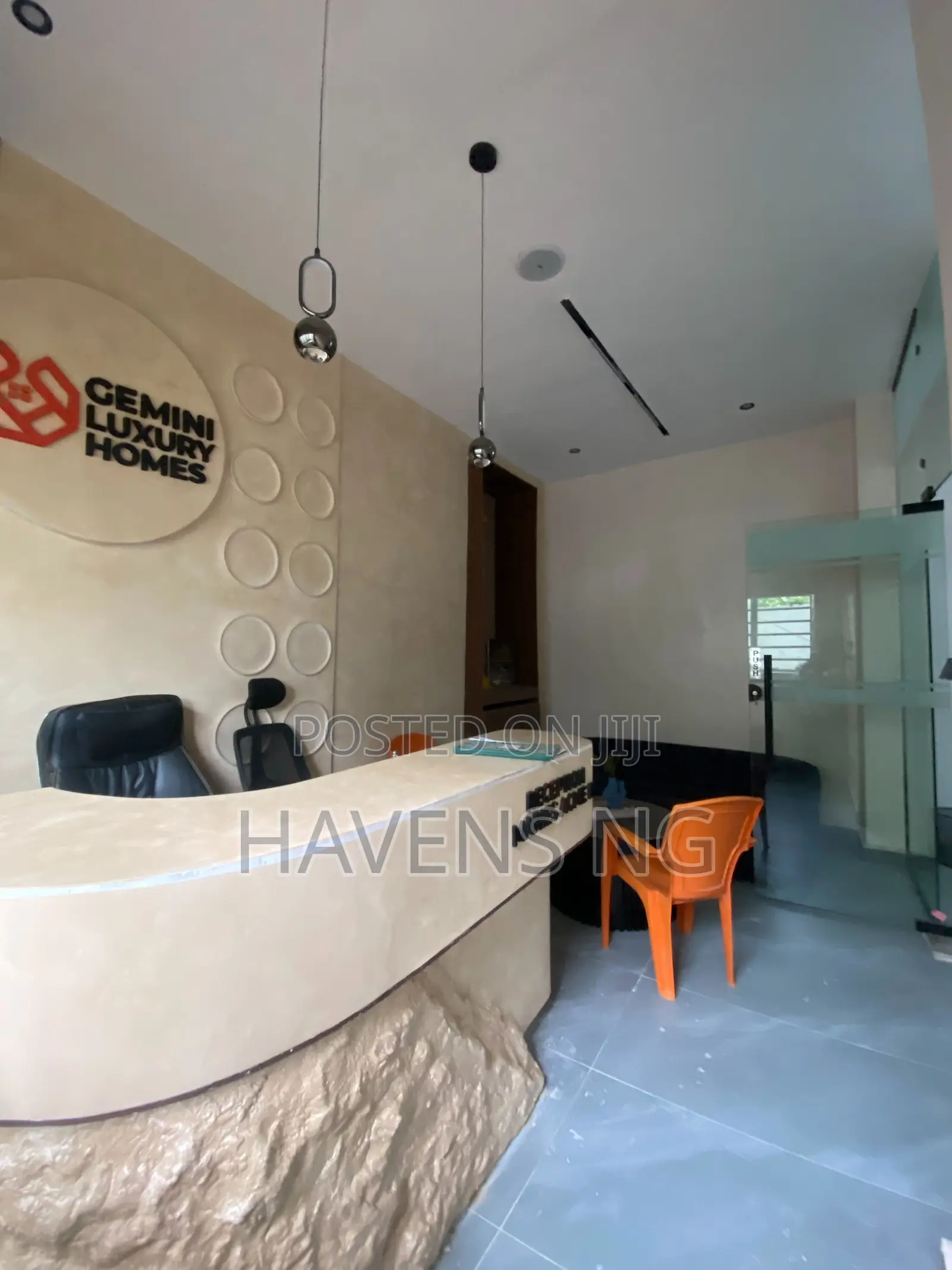 3bdrm Apartment in Lekki Phase 1 for sale