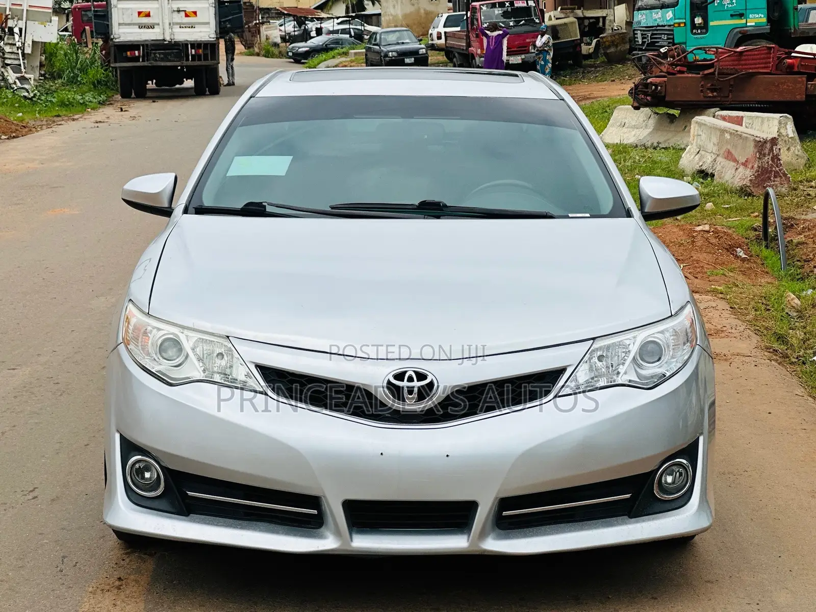 Toyota Camry SE Sport 4dr Sedan (2.5L 4cyl 6A) 2014 Silver