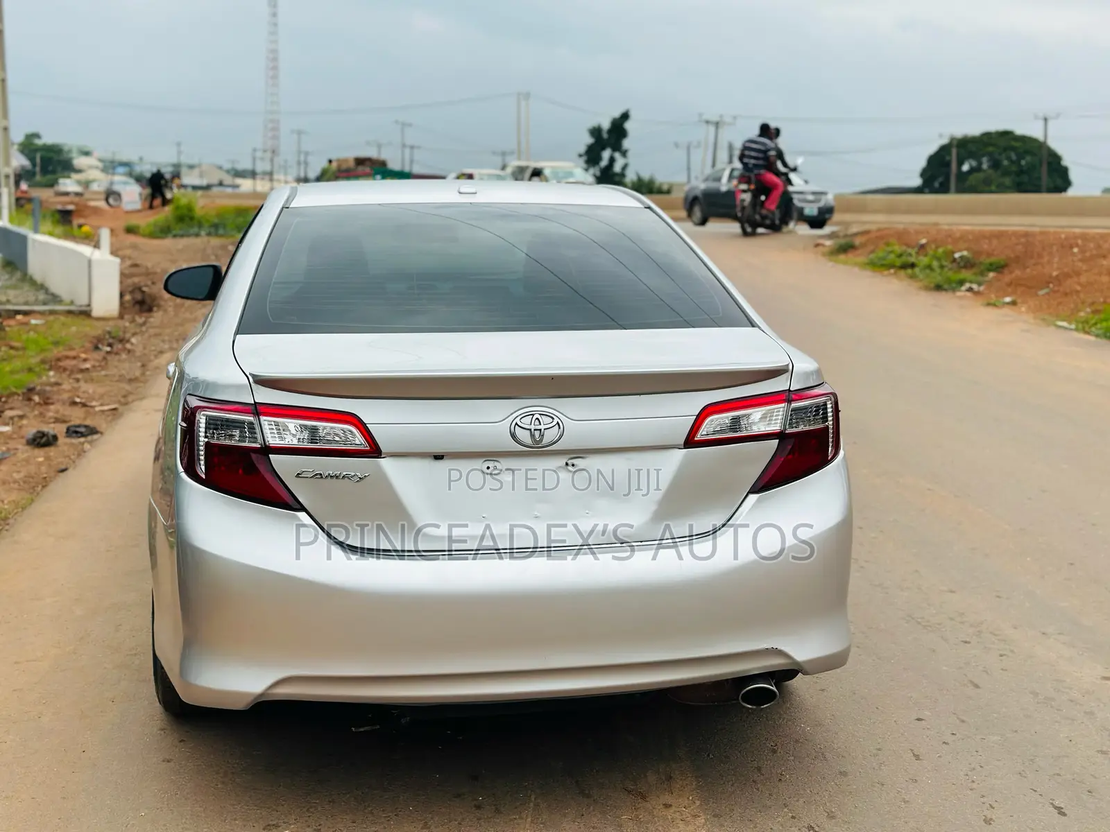Toyota Camry SE Sport 4dr Sedan (2.5L 4cyl 6A) 2014 Silver