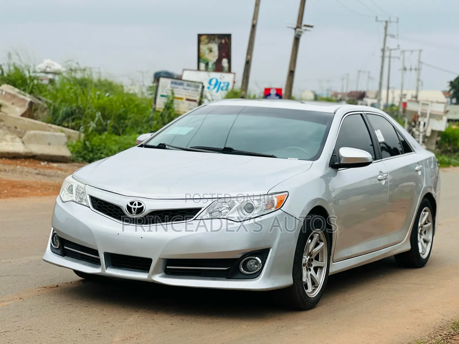 Toyota Camry SE Sport 4dr Sedan (2.5L 4cyl 6A) 2014 Silver