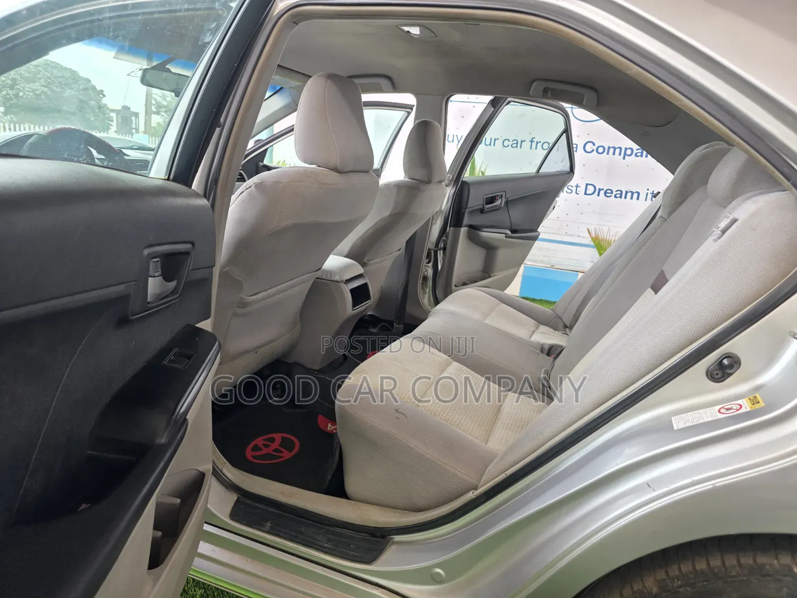 Toyota Camry 2012 Silver