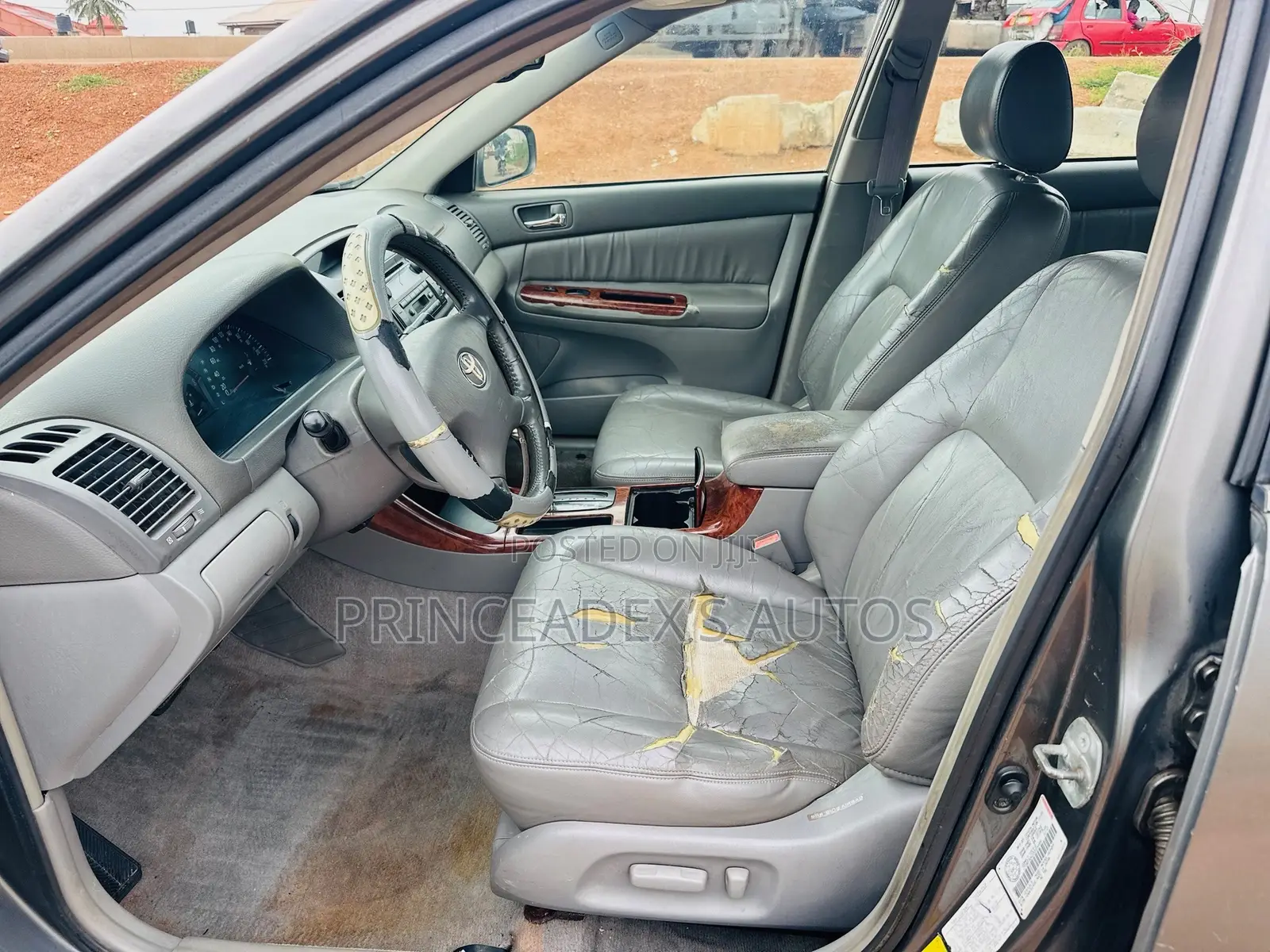 Toyota Camry LE V6 4dr Sedan (3.0L 6cyl 5A) 2004 Gray