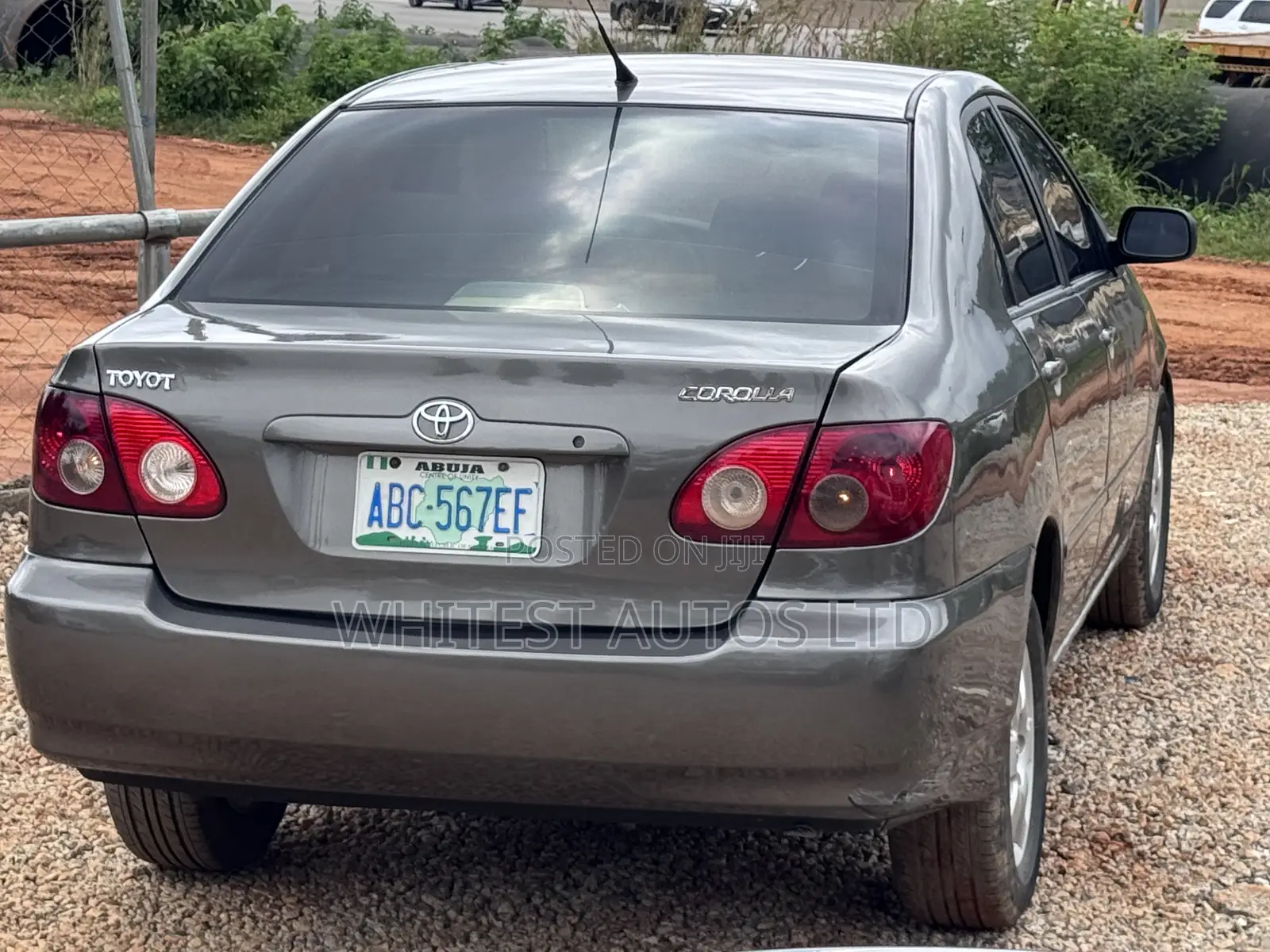 Toyota Corolla LE 2005 Gray