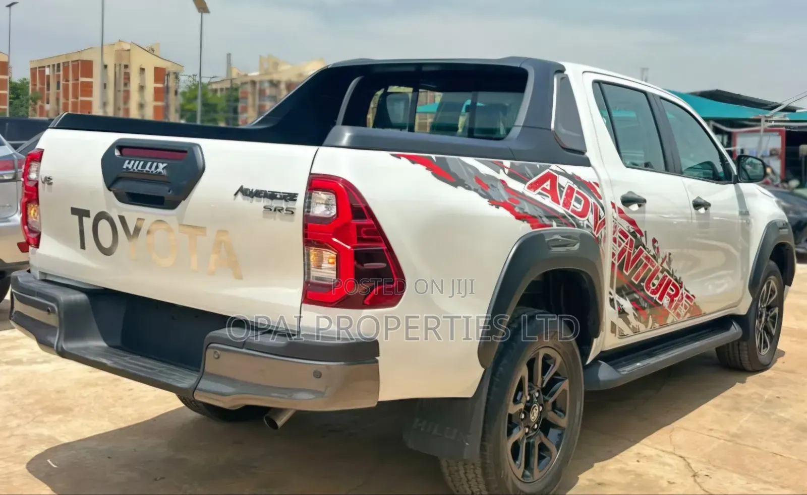 New Toyota Hilux 2025 White