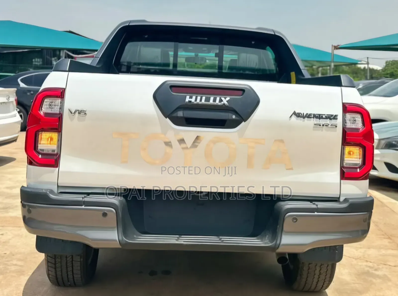 New Toyota Hilux 2025 White
