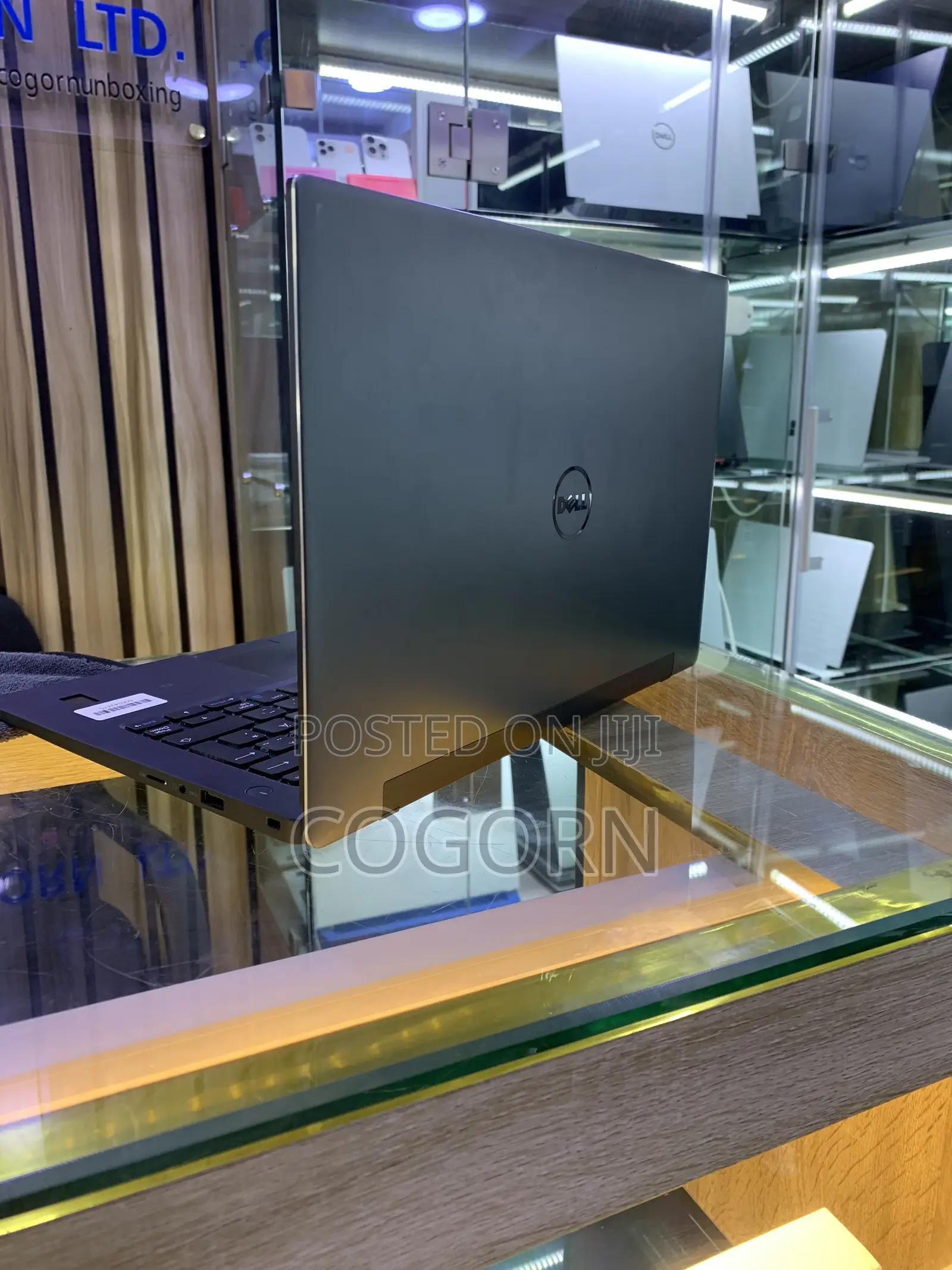 Laptop Dell Latitude 13 7370 8GB Intel Core M SSD 256GB