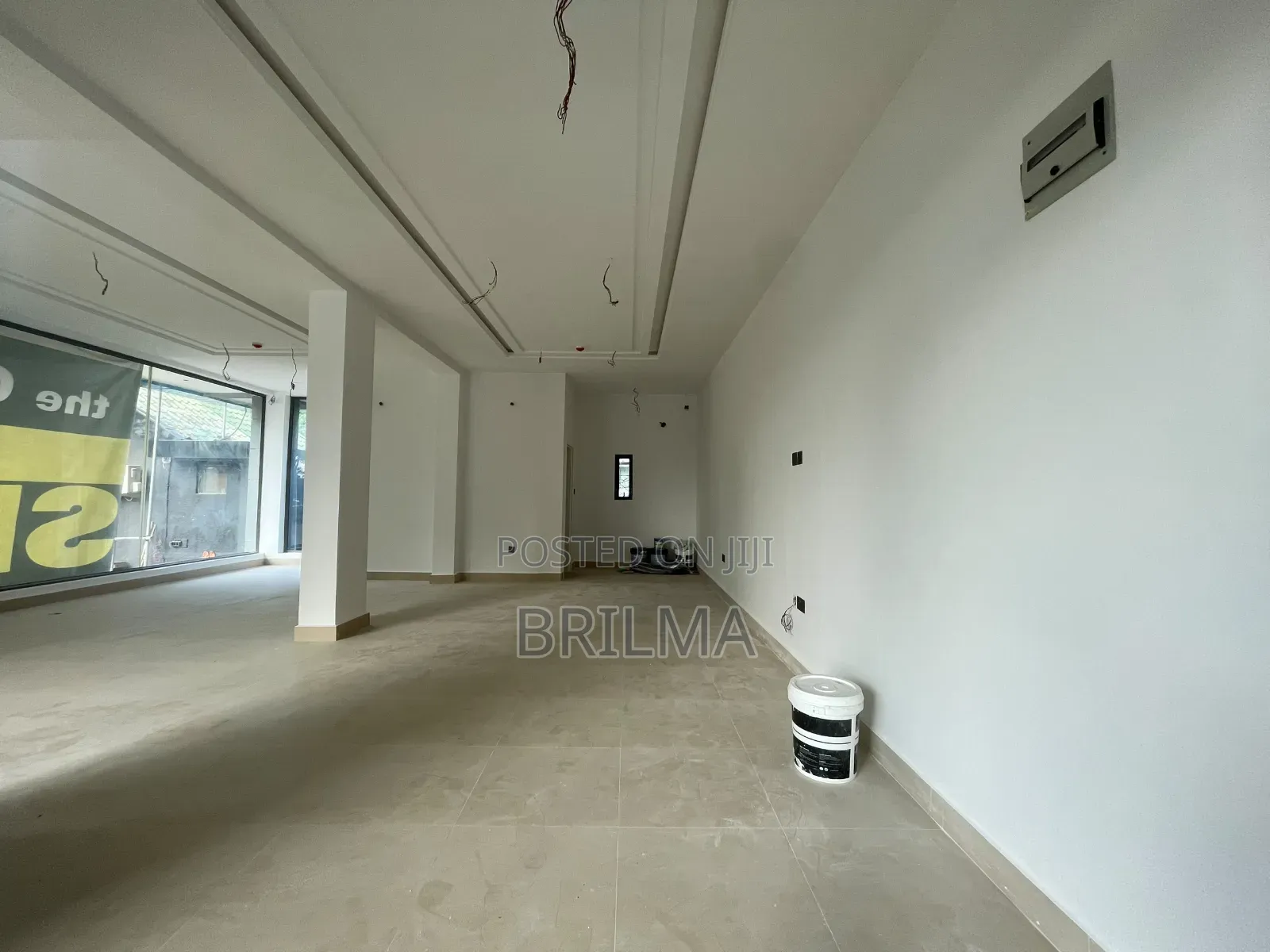 40 SQM of Shop Office Space in Gwarimpa for Sale