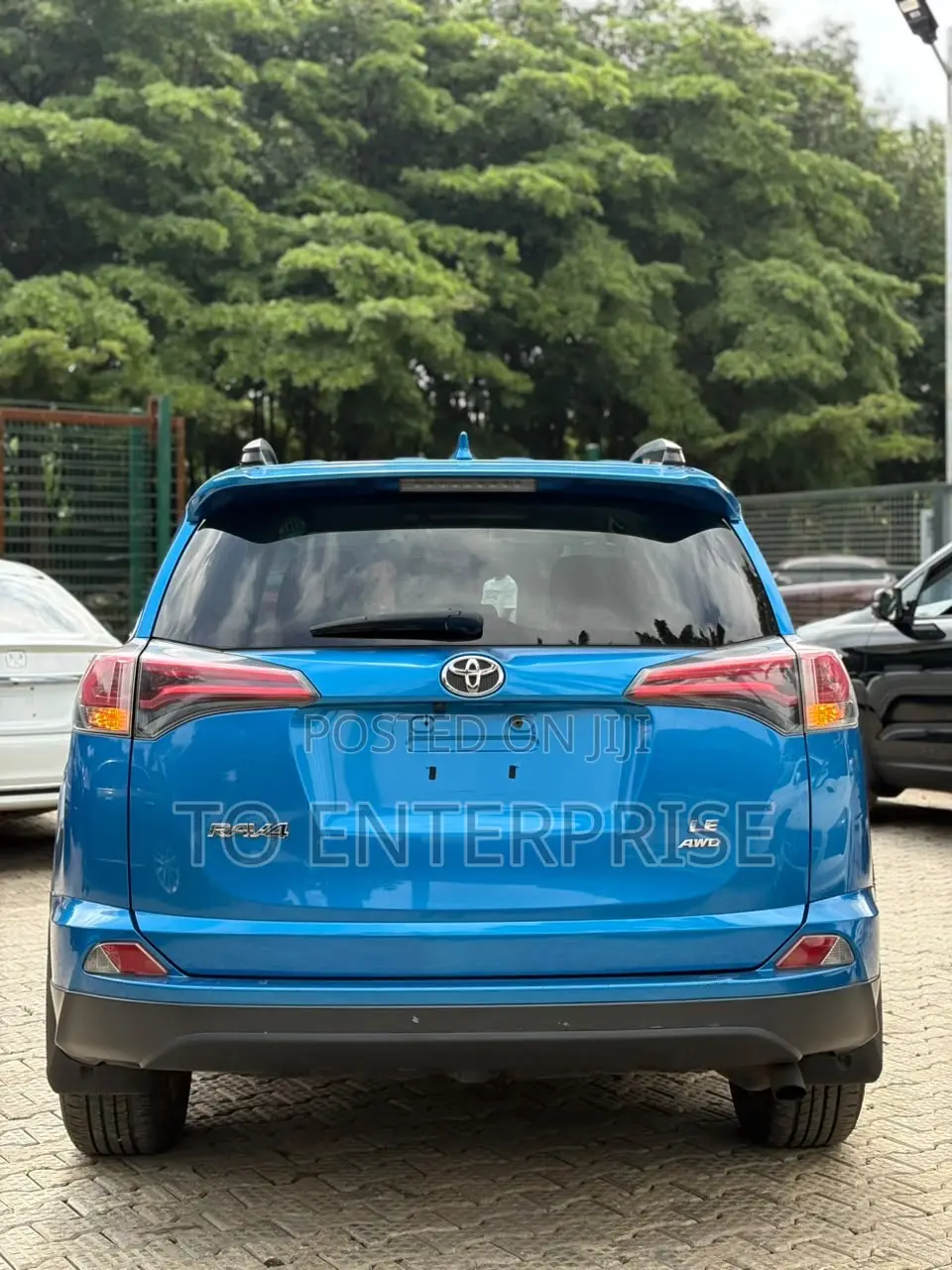 Toyota RAV4 2017 Blue