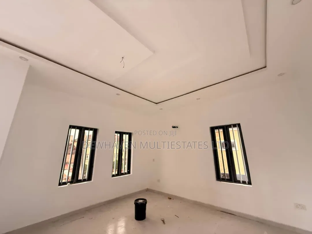 4bdrm House in Silver Spring Estate, Agungi for sale