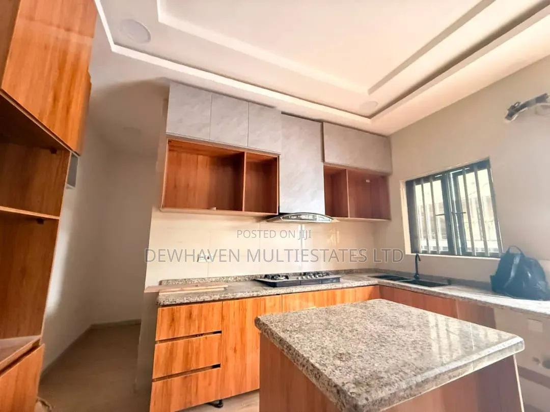 4bdrm House in Silver Spring Estate, Agungi for sale