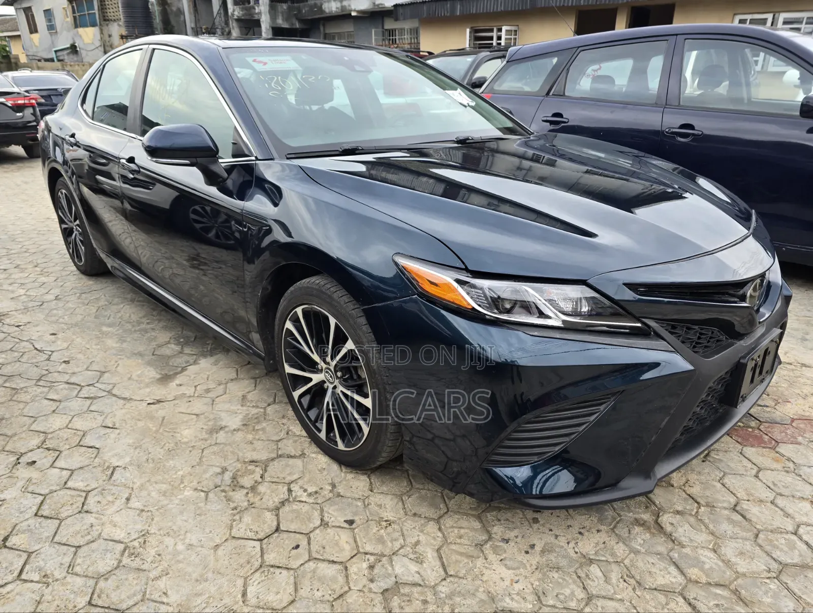 Toyota Camry 2019 Blue