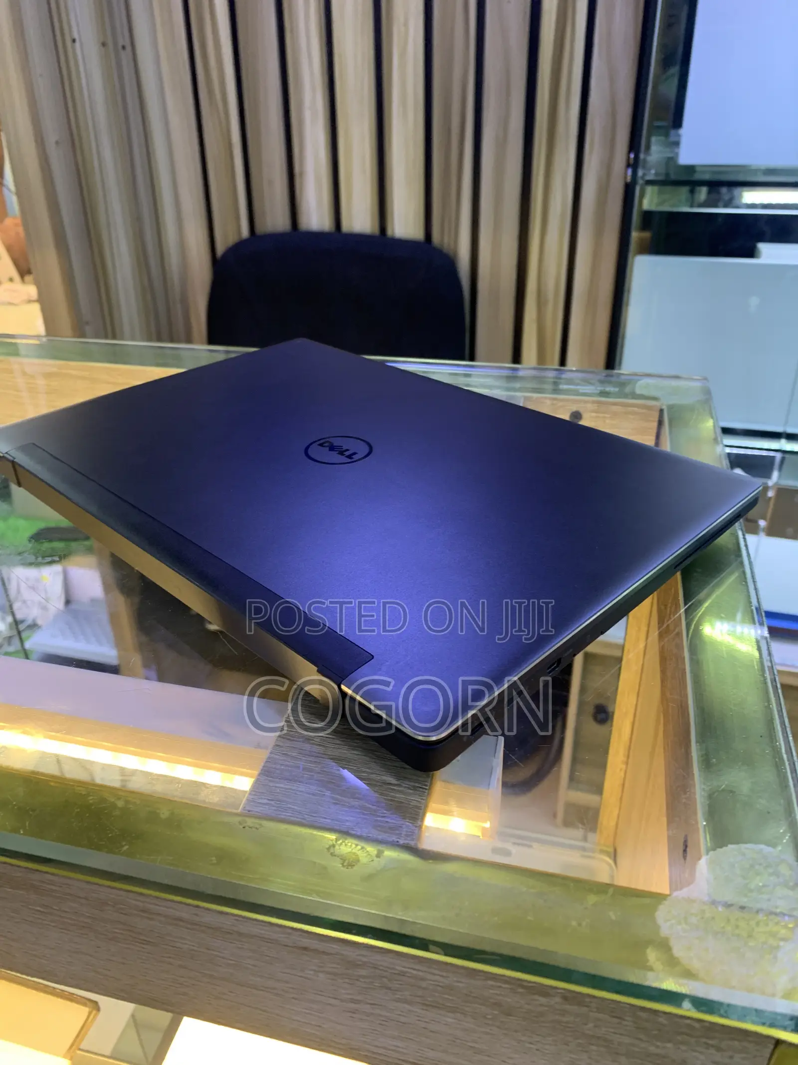 Laptop Dell Latitude 13 7370 8GB Intel Core M SSD 256GB