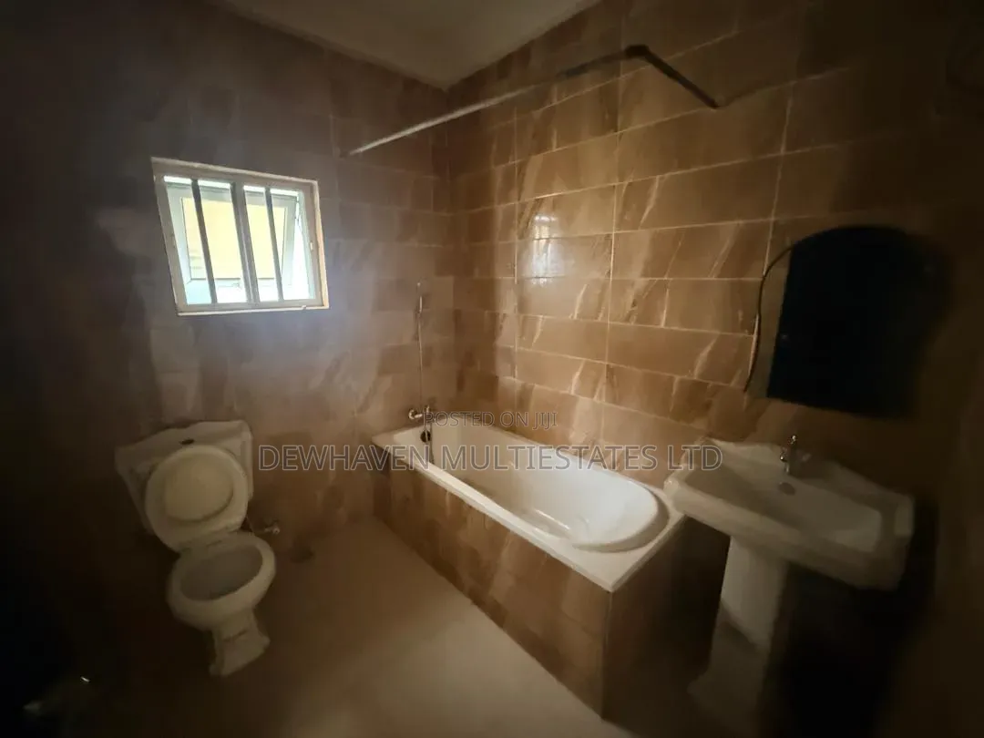 6bdrm Duplex in Springbay Estate, Ikate-Elegushi for sale