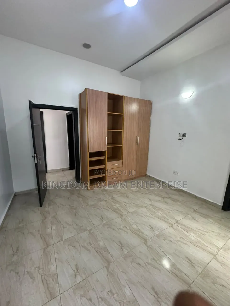 5bdrm Duplex in Osapa Lekki for rent