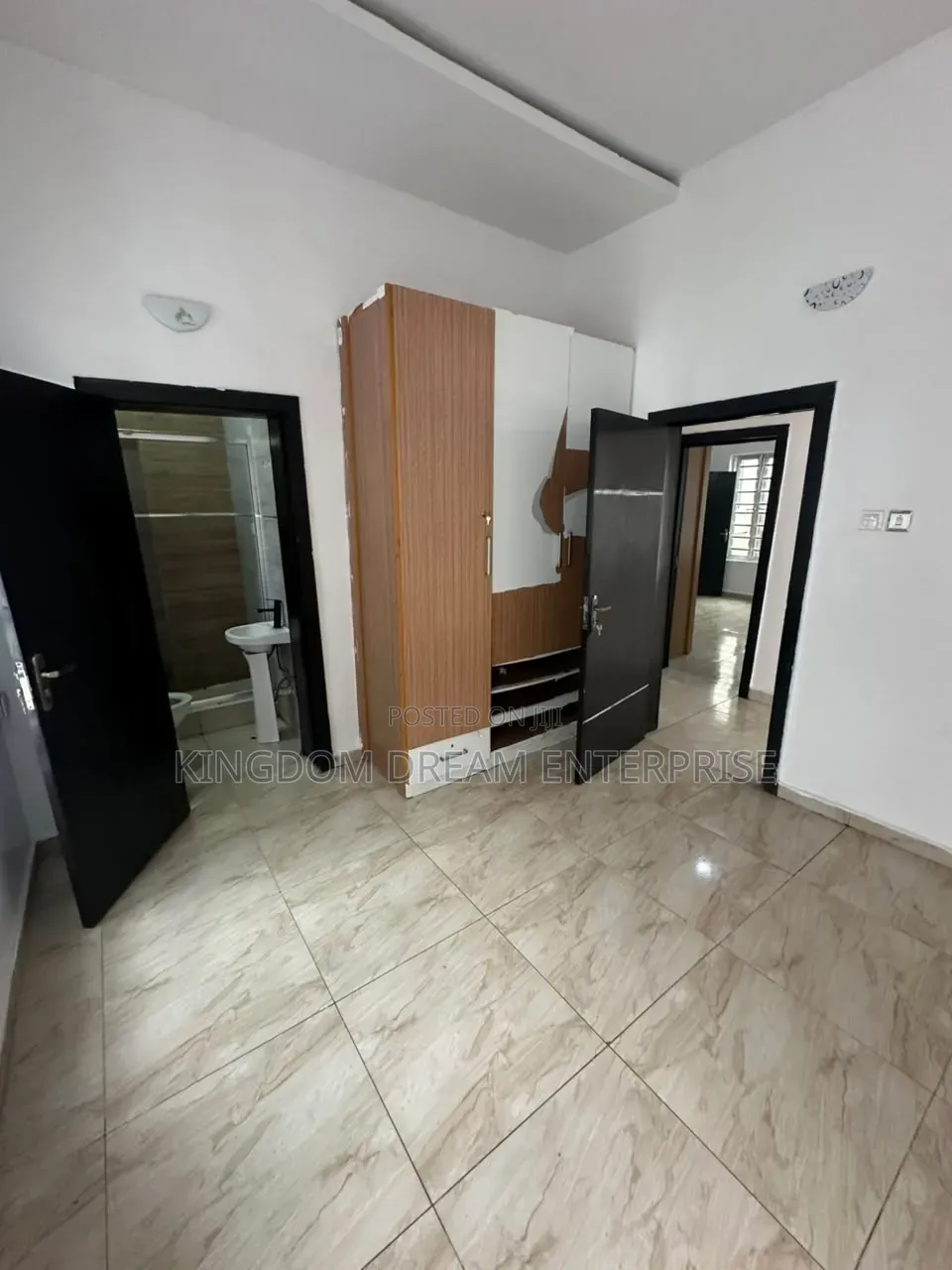 5bdrm Duplex in Osapa Lekki for rent
