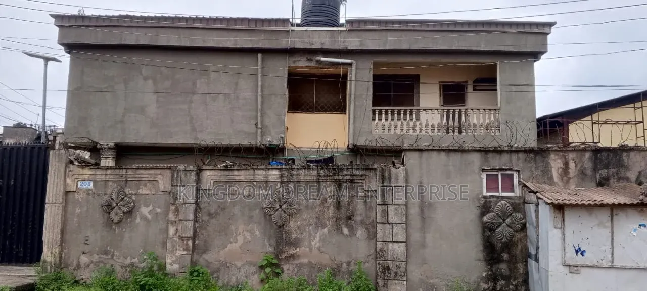 3bdrm Block of Flats in Onipetese Estate, Osapa london for sale