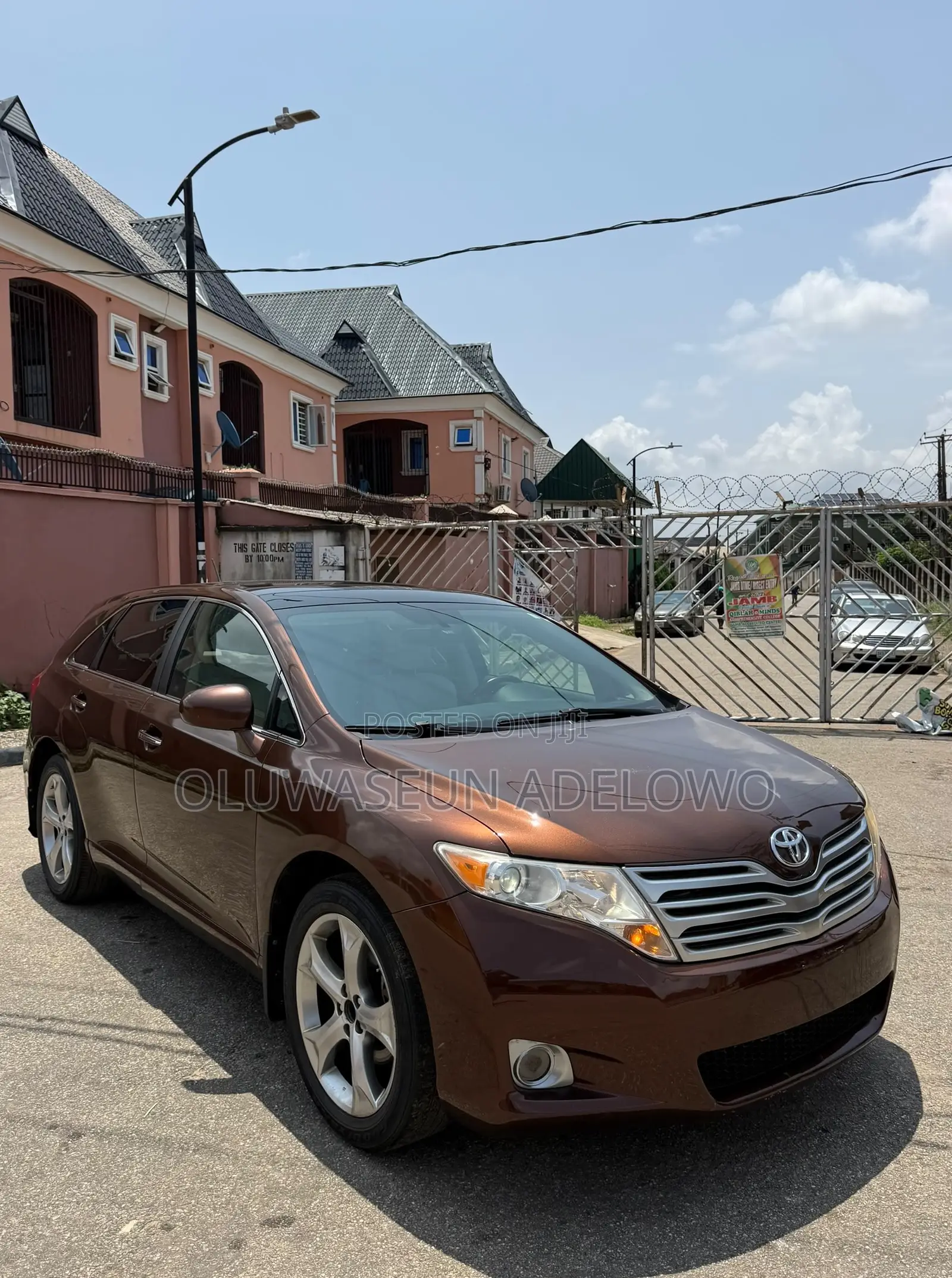 Toyota Venza Limited 2010 Brown