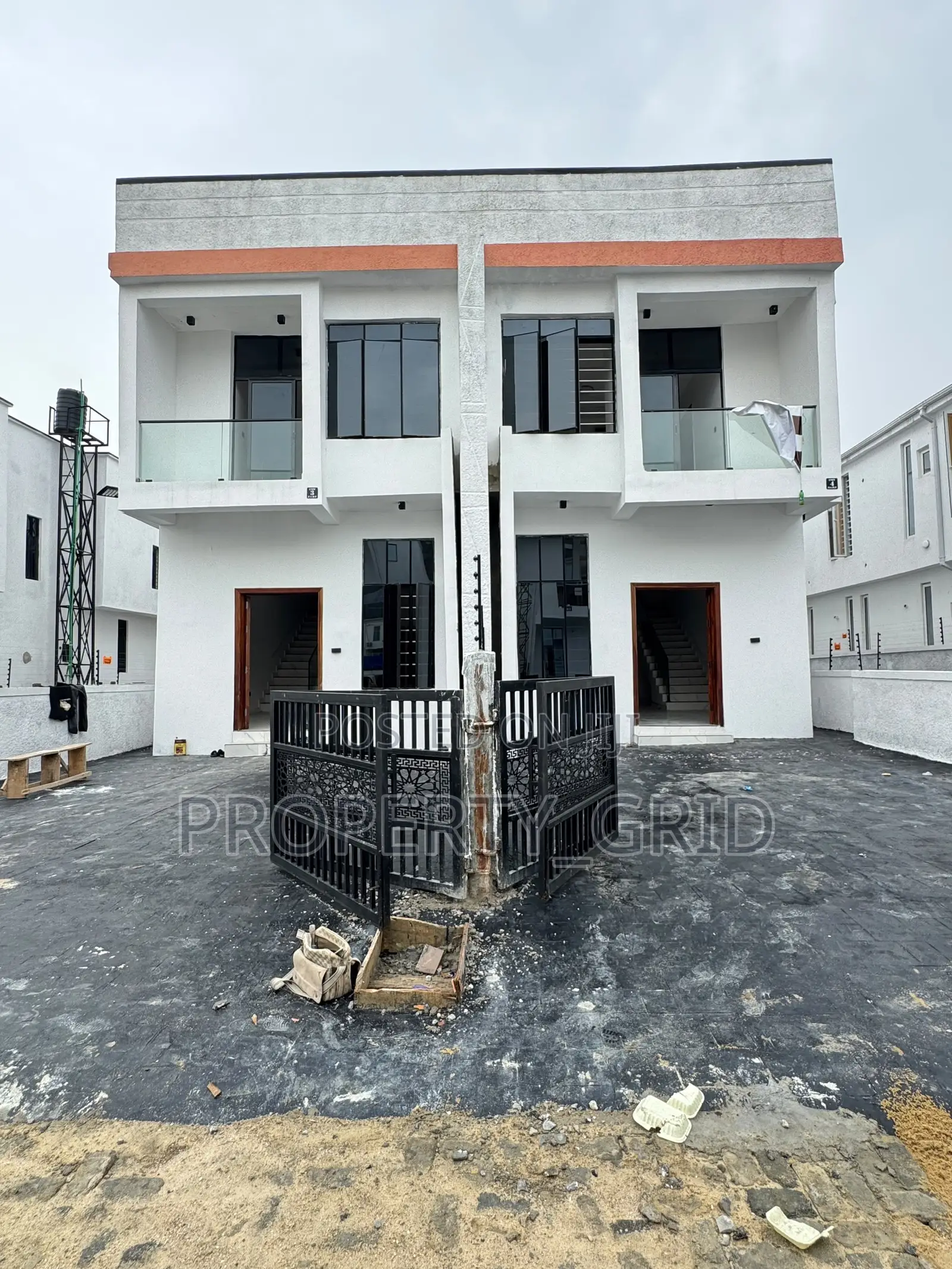 4bdrm Duplex in Ikota for sale