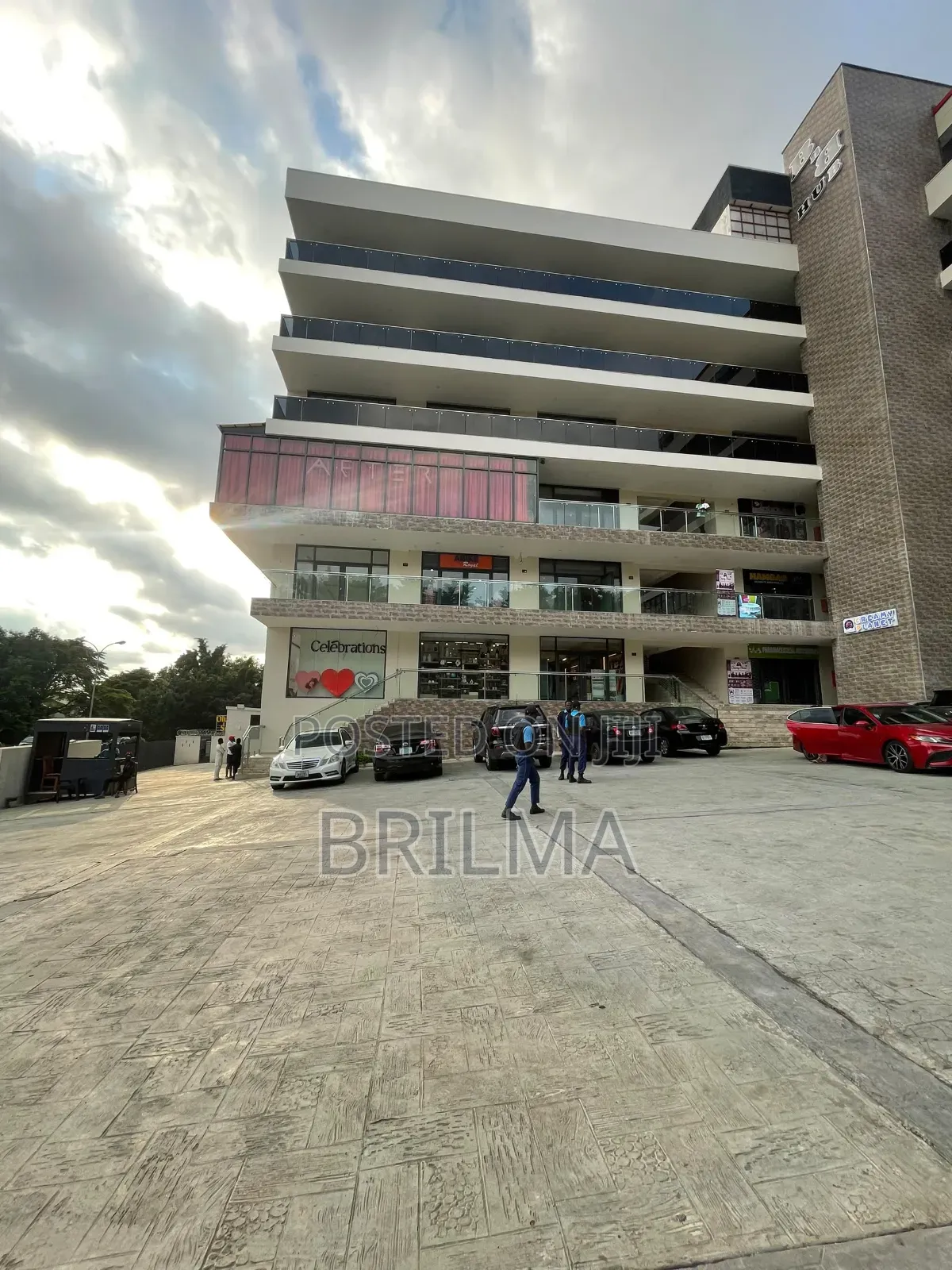 58 SQM of Shop/Office Space in Wuse 2 for RENT