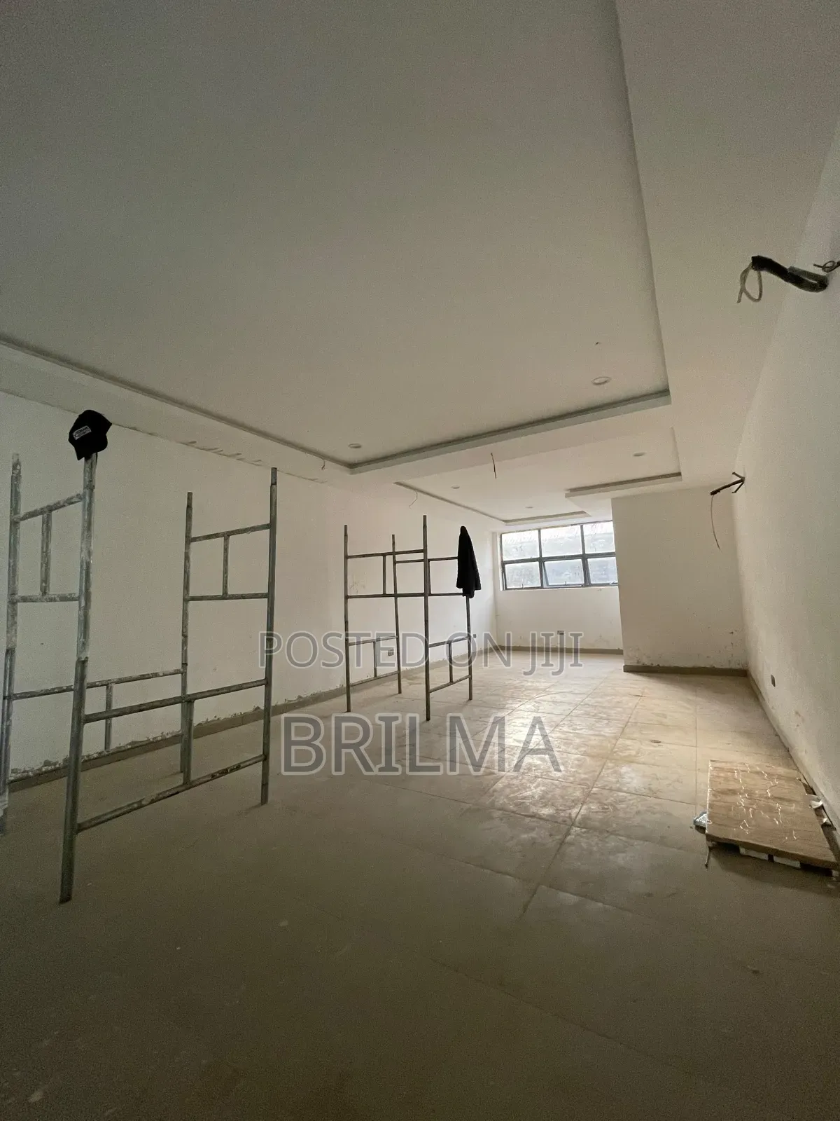 58 SQM of Shop/Office Space in Wuse 2 for RENT