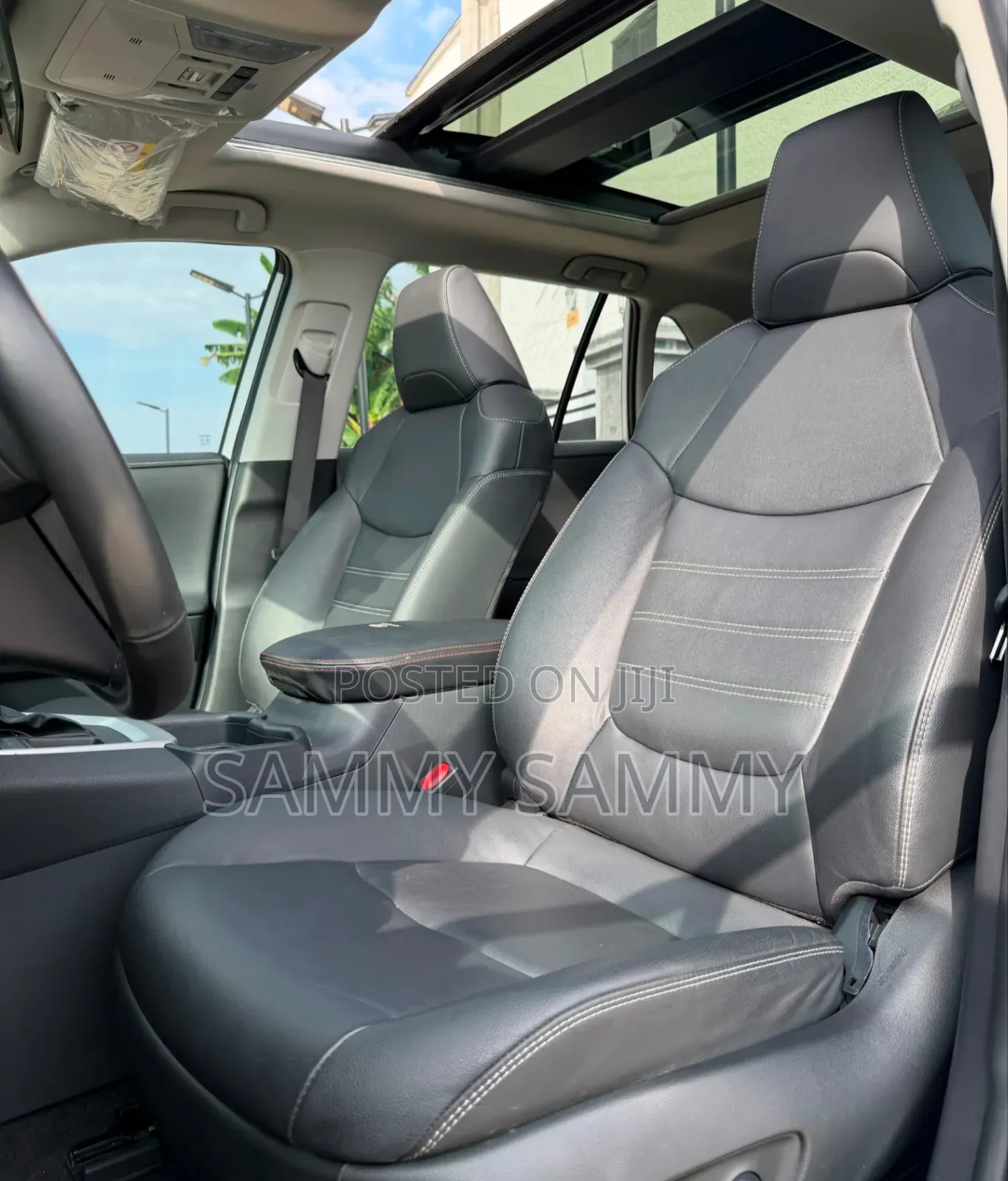 Toyota RAV4 2024 White