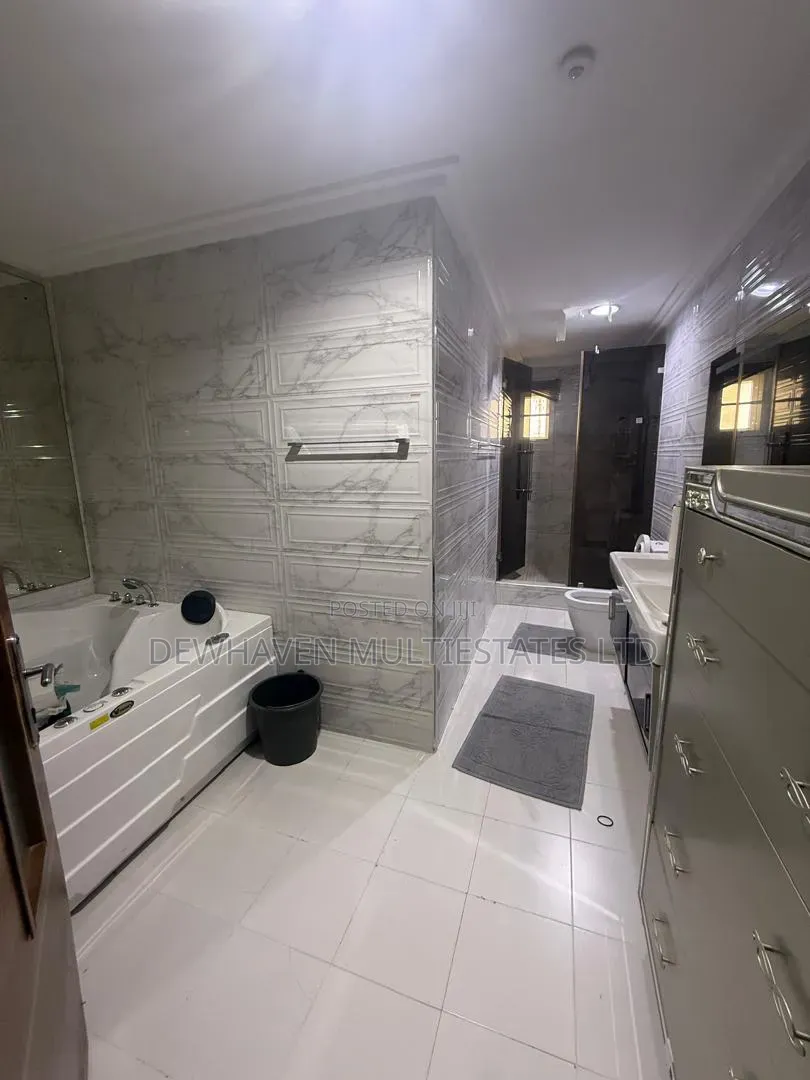 Furnished 5bdrm House in Pinnock Beach Estate, Ikate-Elegushi for sale