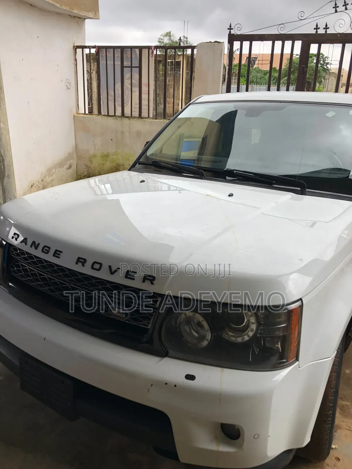 Land Rover Range Rover 2012 White