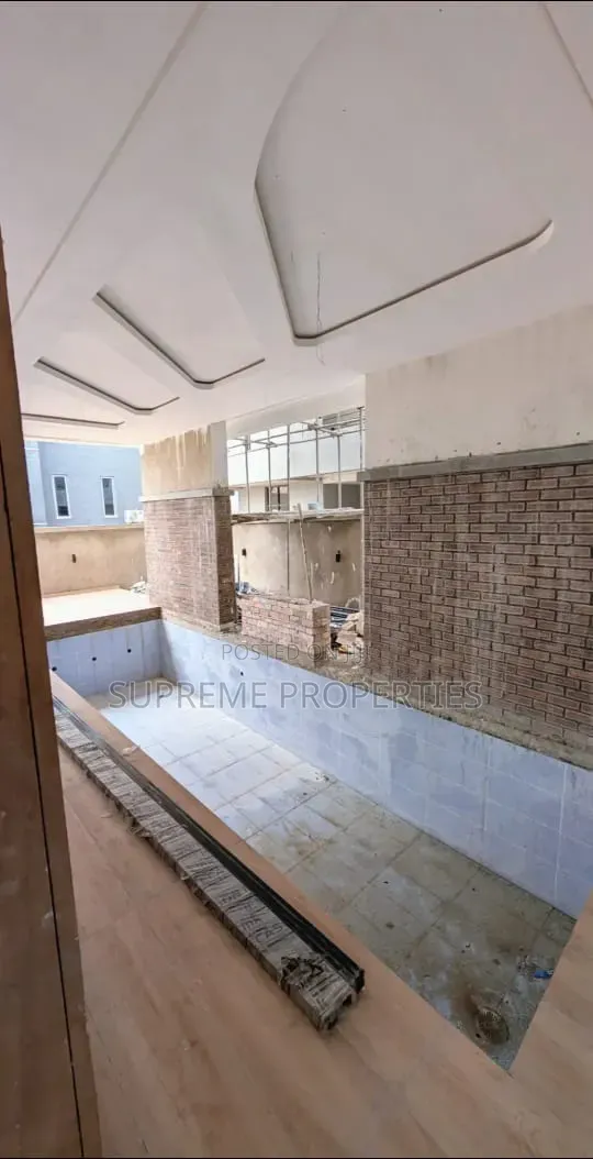 Furnished 5bdrm Duplex in Engineer Lere Adigun, Ibadan for sale
