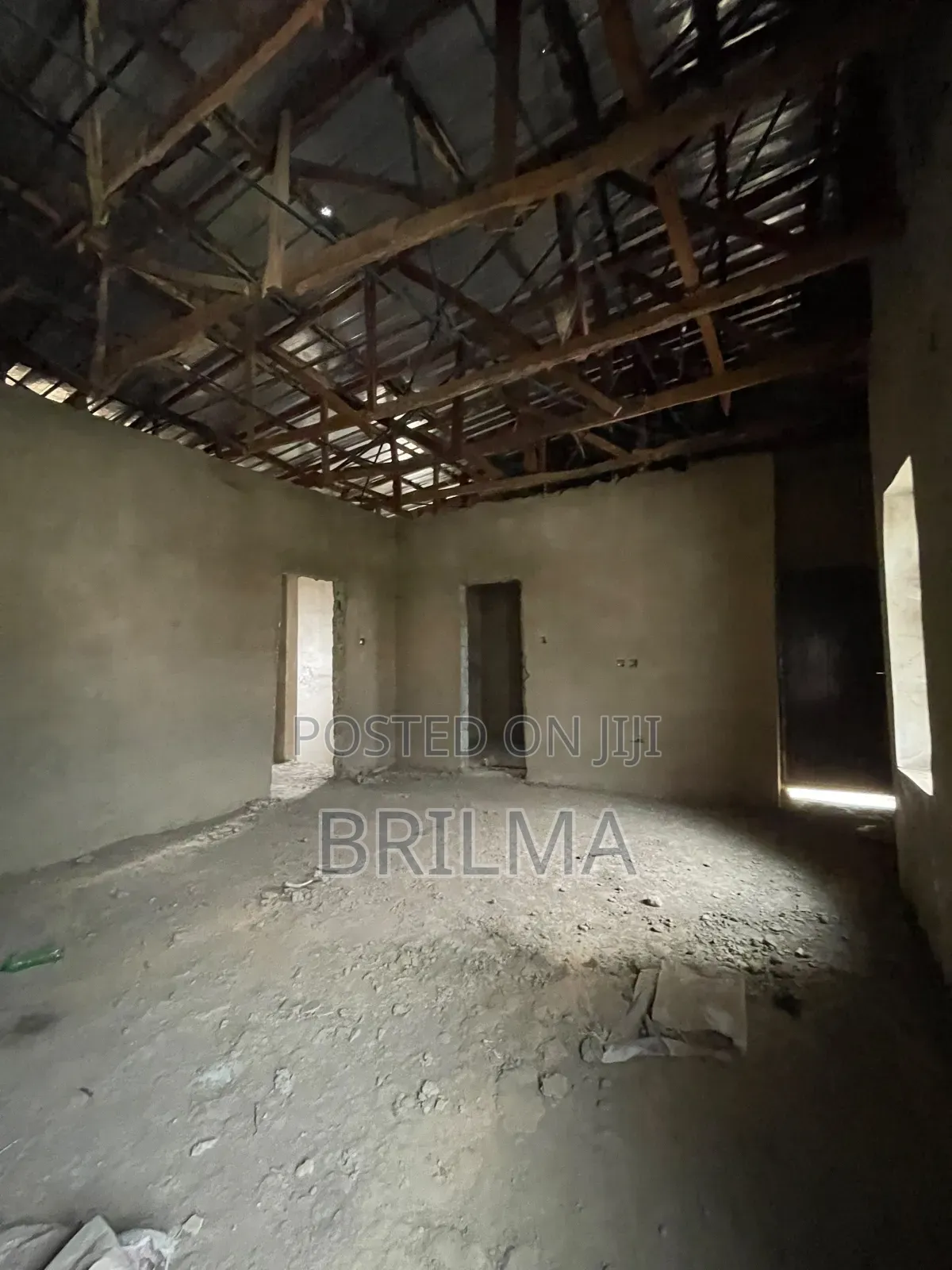 4bdrm Duplex in Jahi for sale