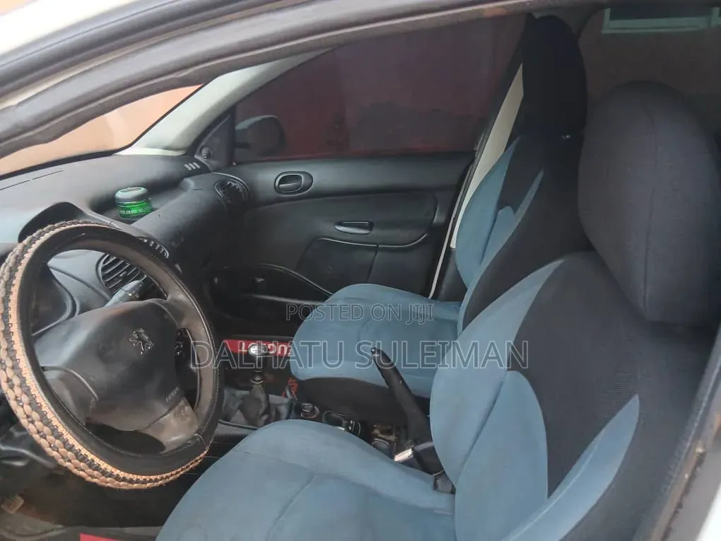 Peugeot 206 2002 White